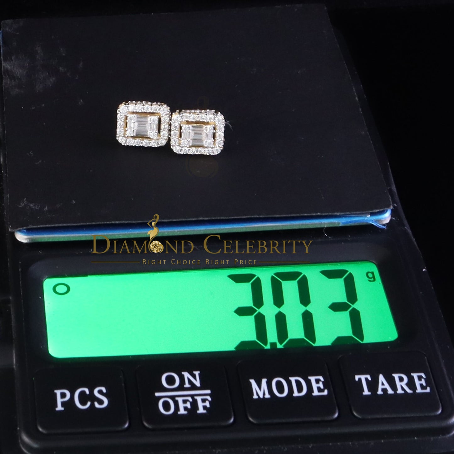 DiamondCelebritees 925 Yellow Silver 1.25ct VVS 'D' Moissanite Square Stud Earring Men's/Womens