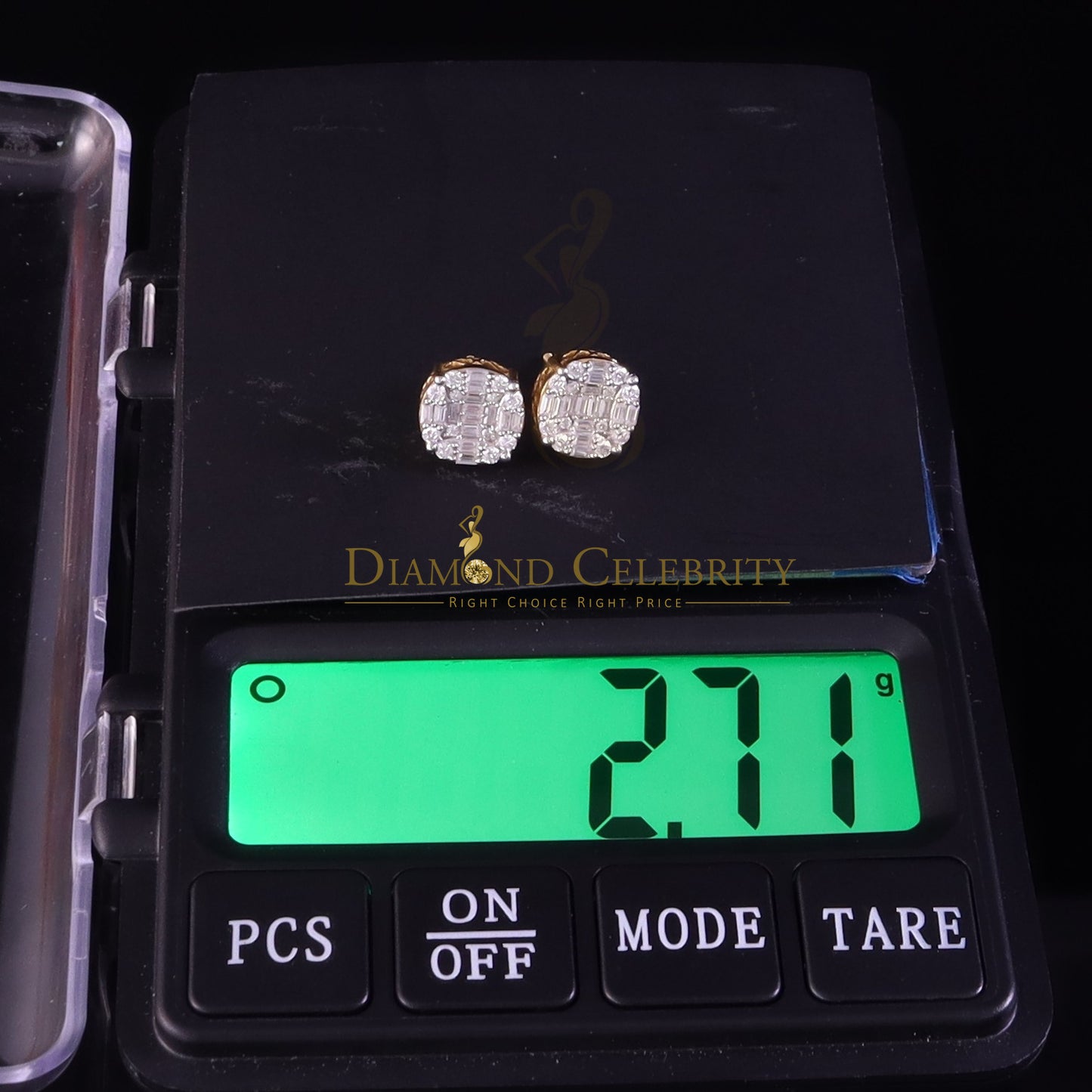 DiamondCelebritees Yellow Men's/Womens 925 Silver 2.00ct VVS 'D' Moissanite Round Stud Earrings