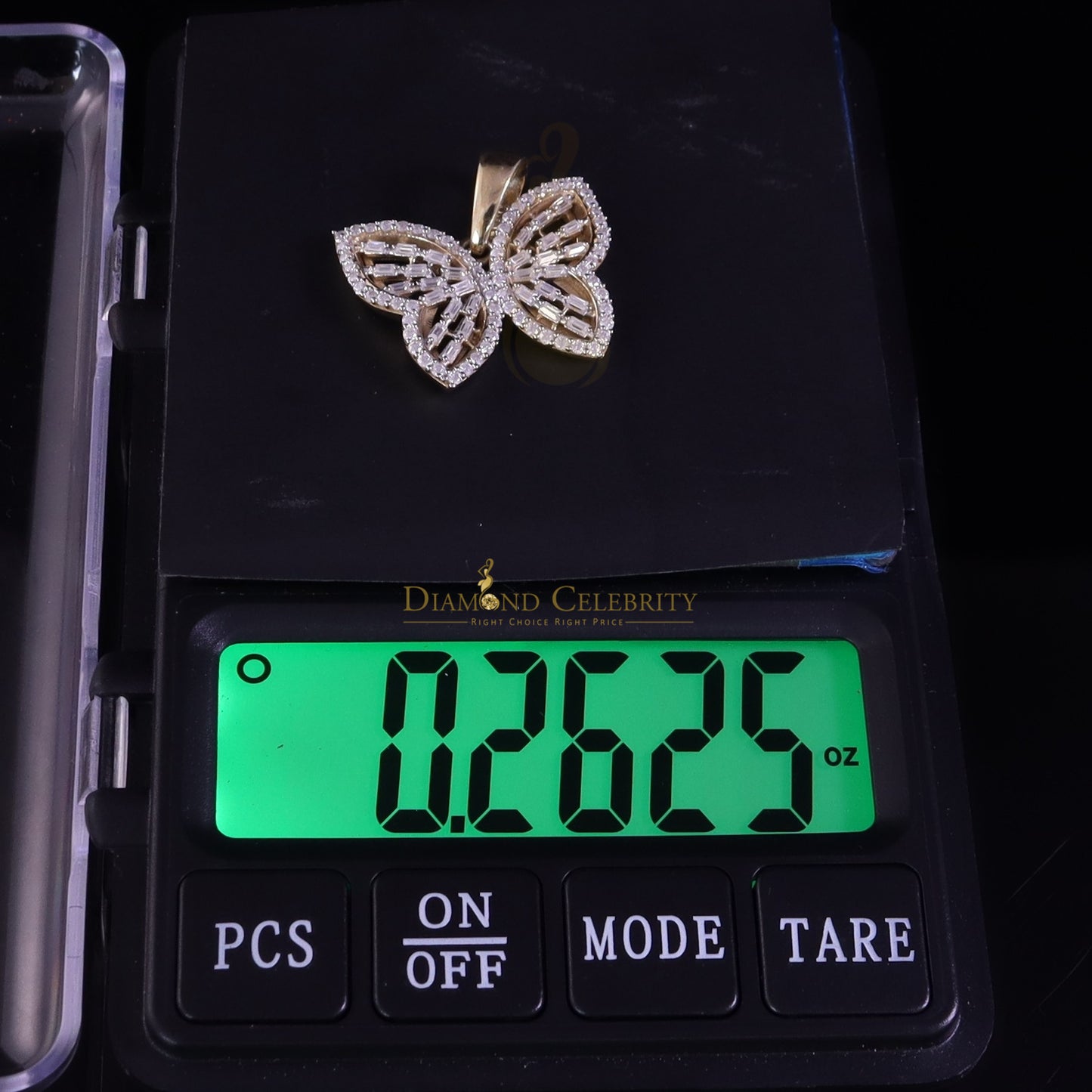 Diamondcelebritees Men's/Womens 925 Silver Yellow 1.75ct VVS 'D' Moissanite Butterfly Pendant
