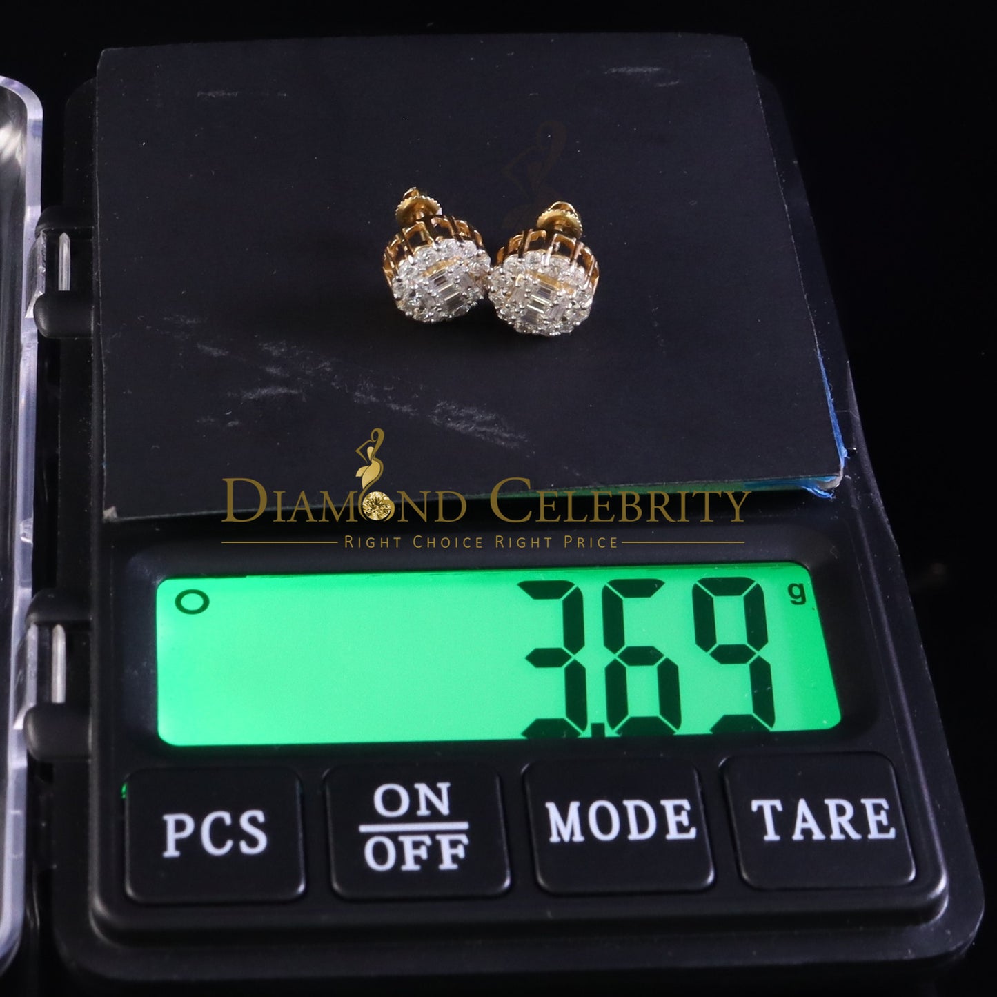 DiamondCelebritees Men's/Womens 925 Silver Yellow 1.50ct VVS 'D' Moissanite Round Stud Earrings