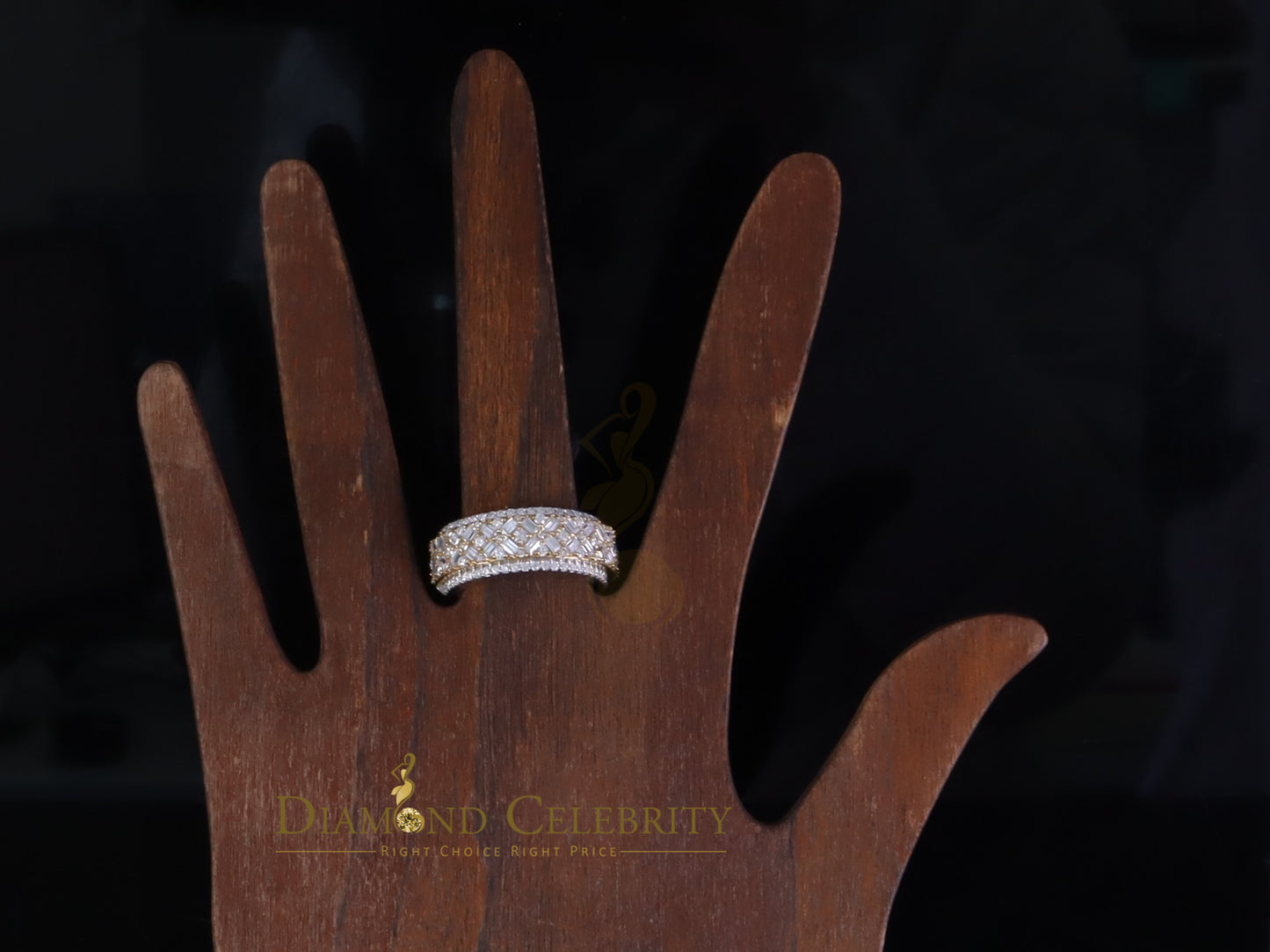 DiamondCelebritees White Size 8 Men/ Women925 Silver 2.50ct VVS 'D' Moissanite Baguette Band Ring