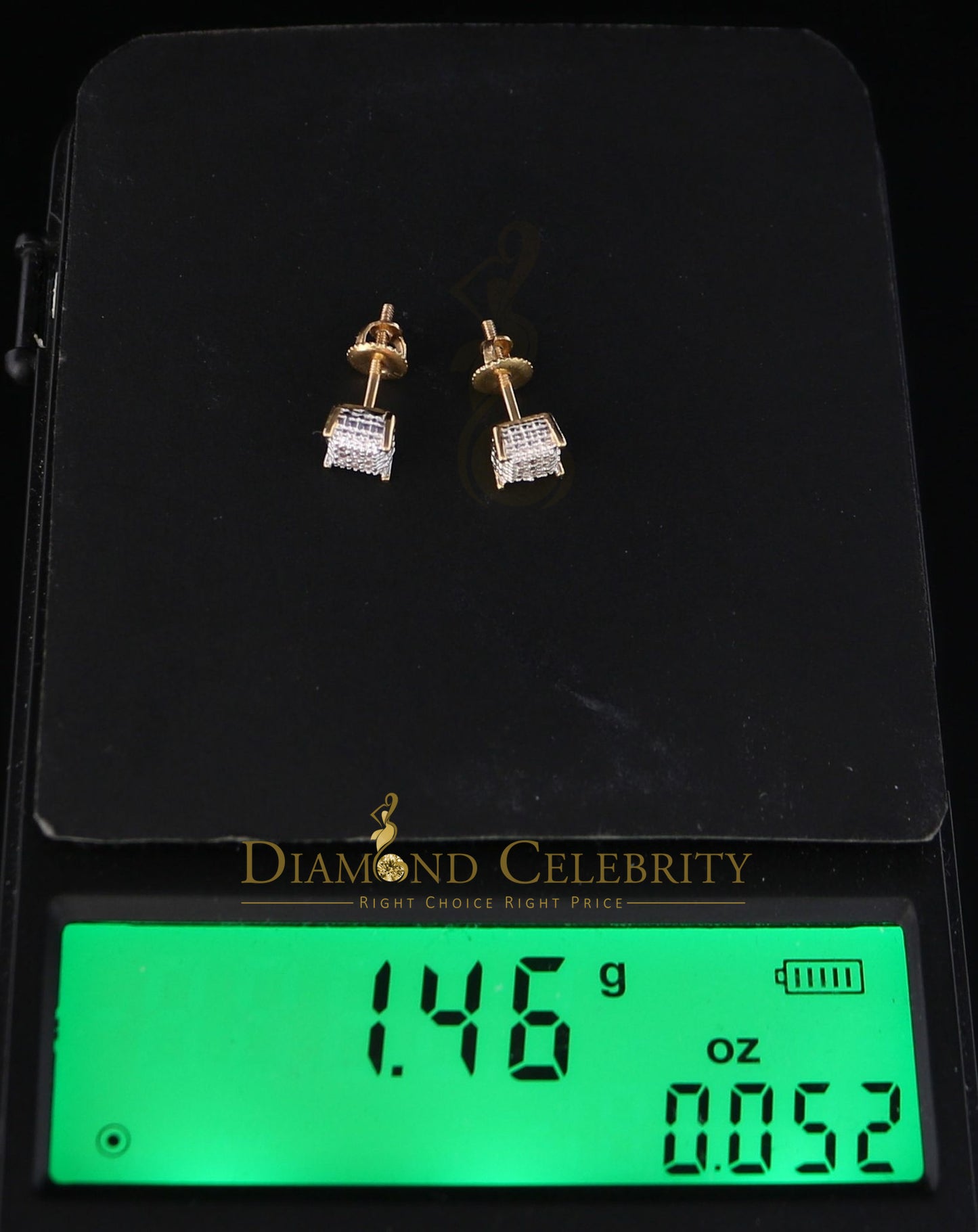 DiamondCelebriteesMen's/Women's 10K Real Yellow Gold with 0.05CT Real Diamond Stud Micro Earring