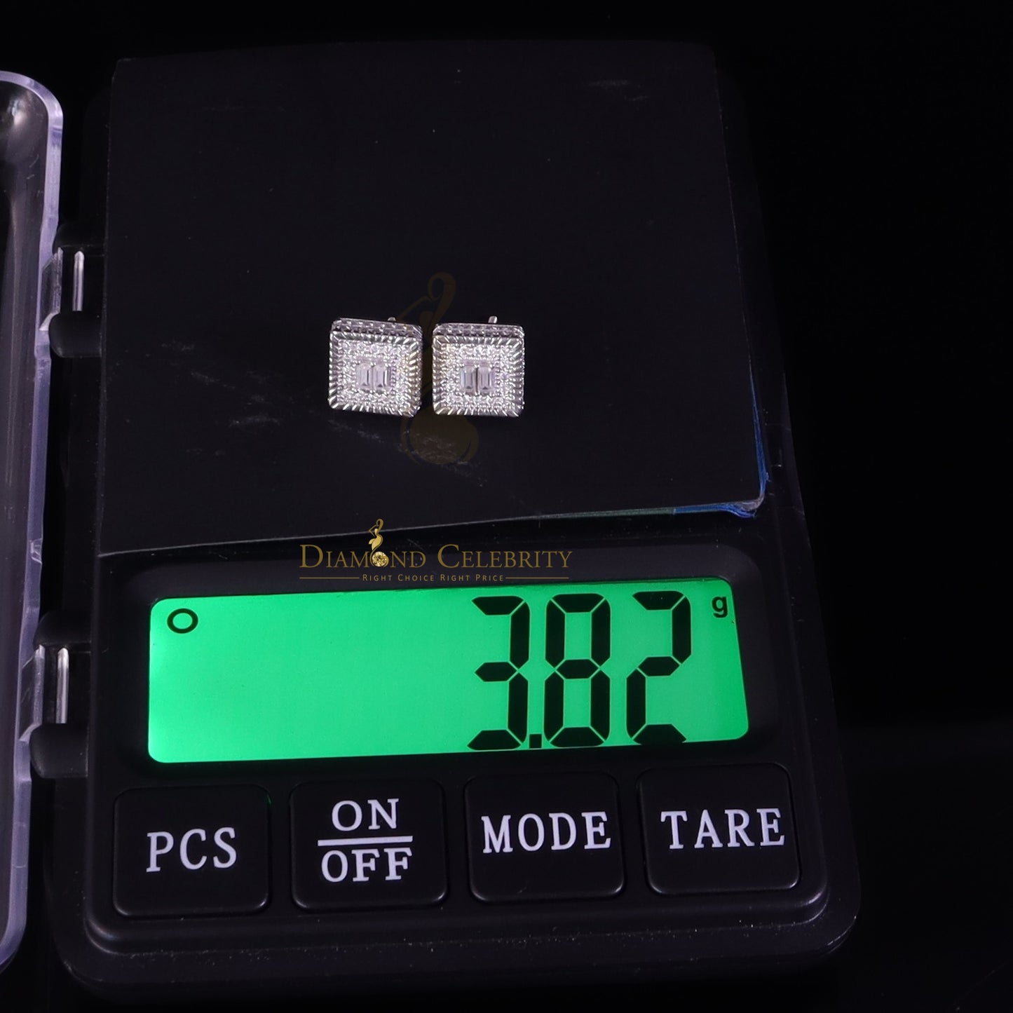 Diamondcelebritees 925 Silver White 1.00ct VVS 'D' Moissanite Square Stud Men's/Womens Earrings