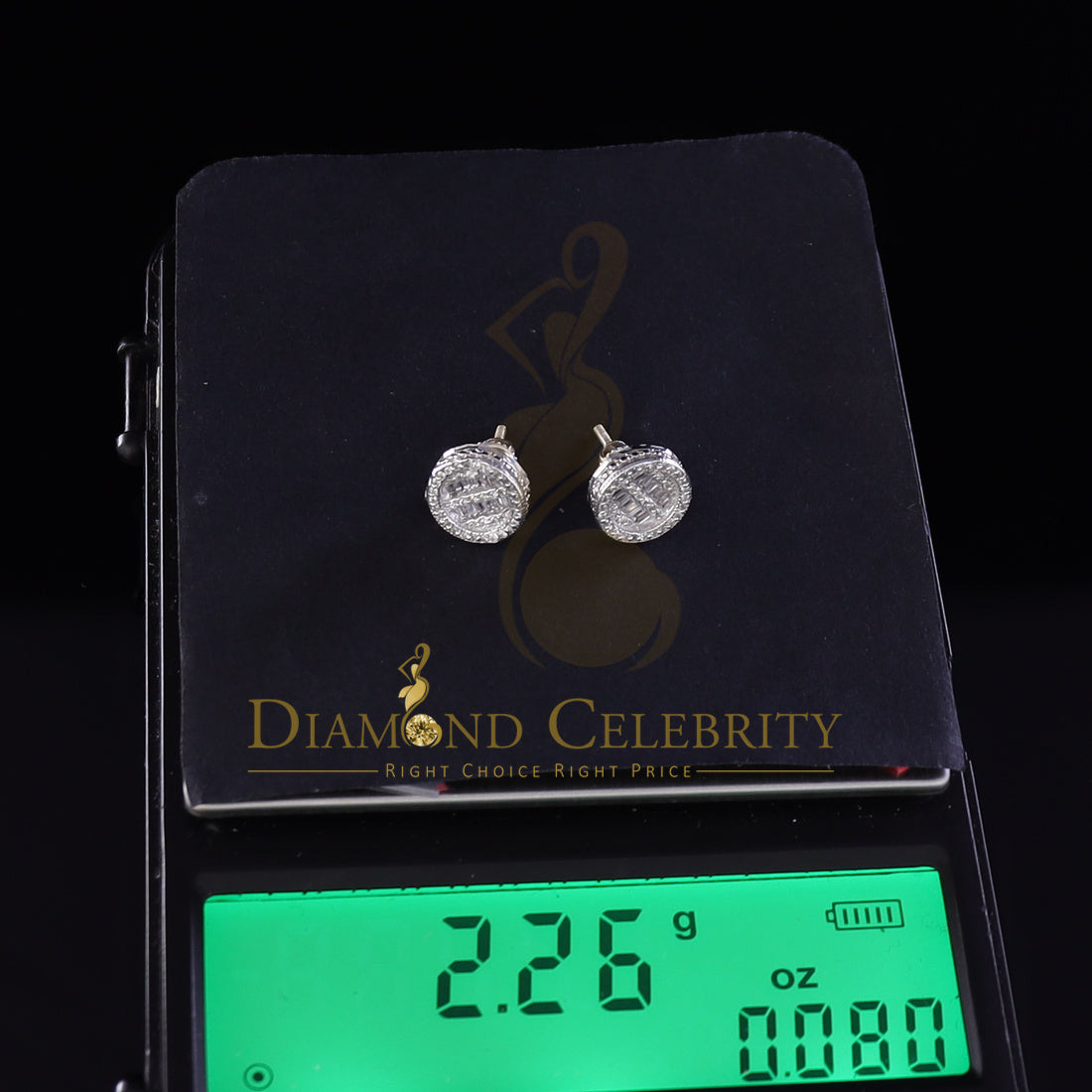 Diamondcelebritees 0.50ct VVS 'D' Moissanite Men's/Womens 925 White Silver Round Stud Earrings