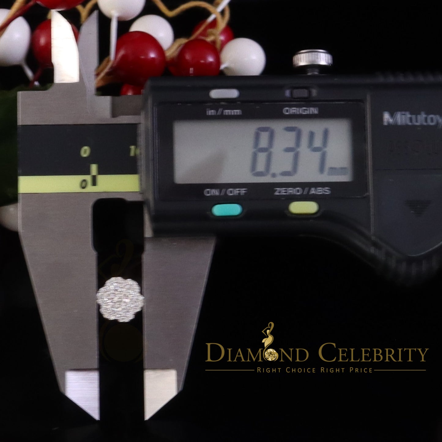 DiamondCelebritees 925 Yellow Silver 0.66ct VVS 'D' Moissanite Floral Stud Earring Men's/Womens