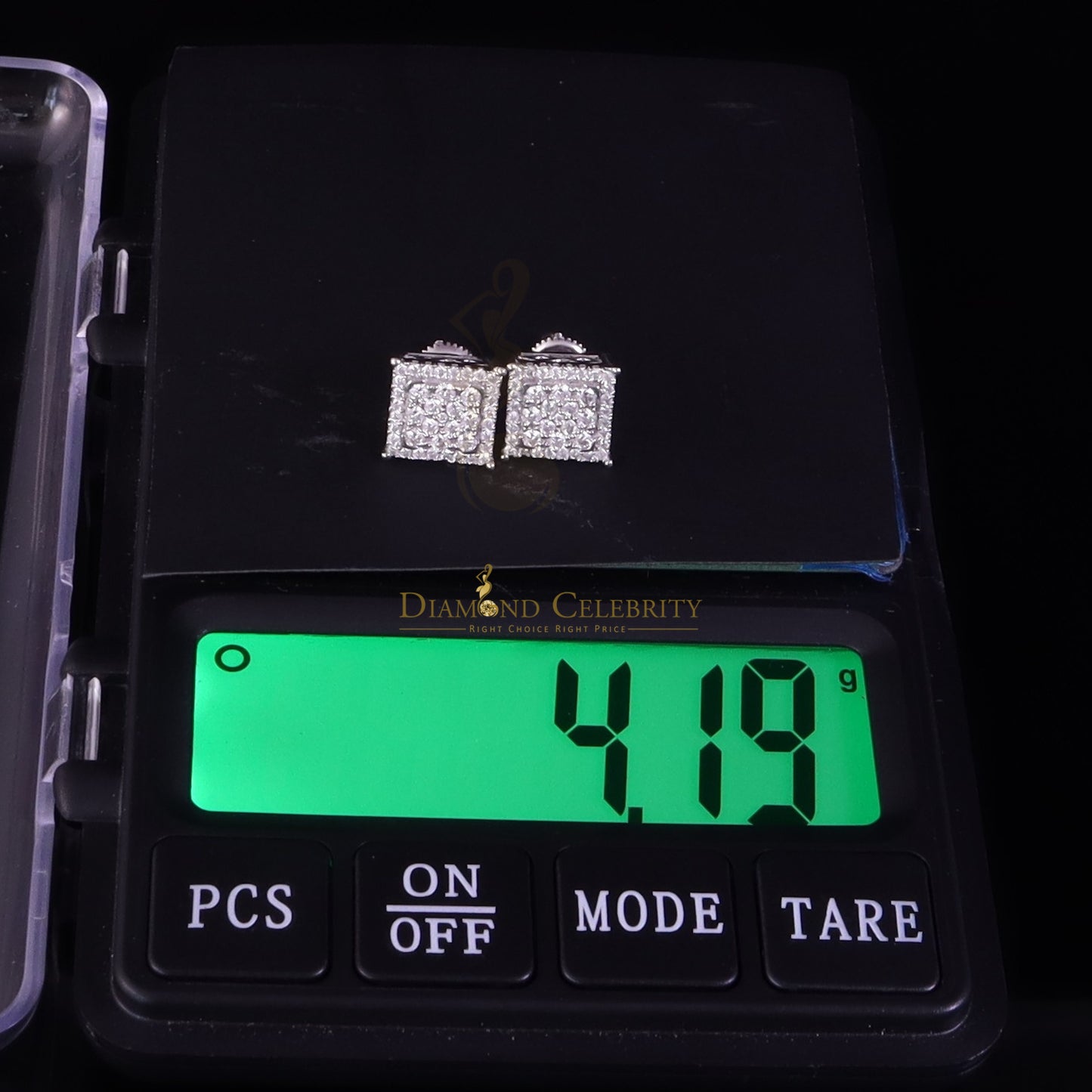 Diamondcelebritees Men's/Womens 925 Silver White 1.25ct VVS 'D' Moissanite Stone Square Earrings