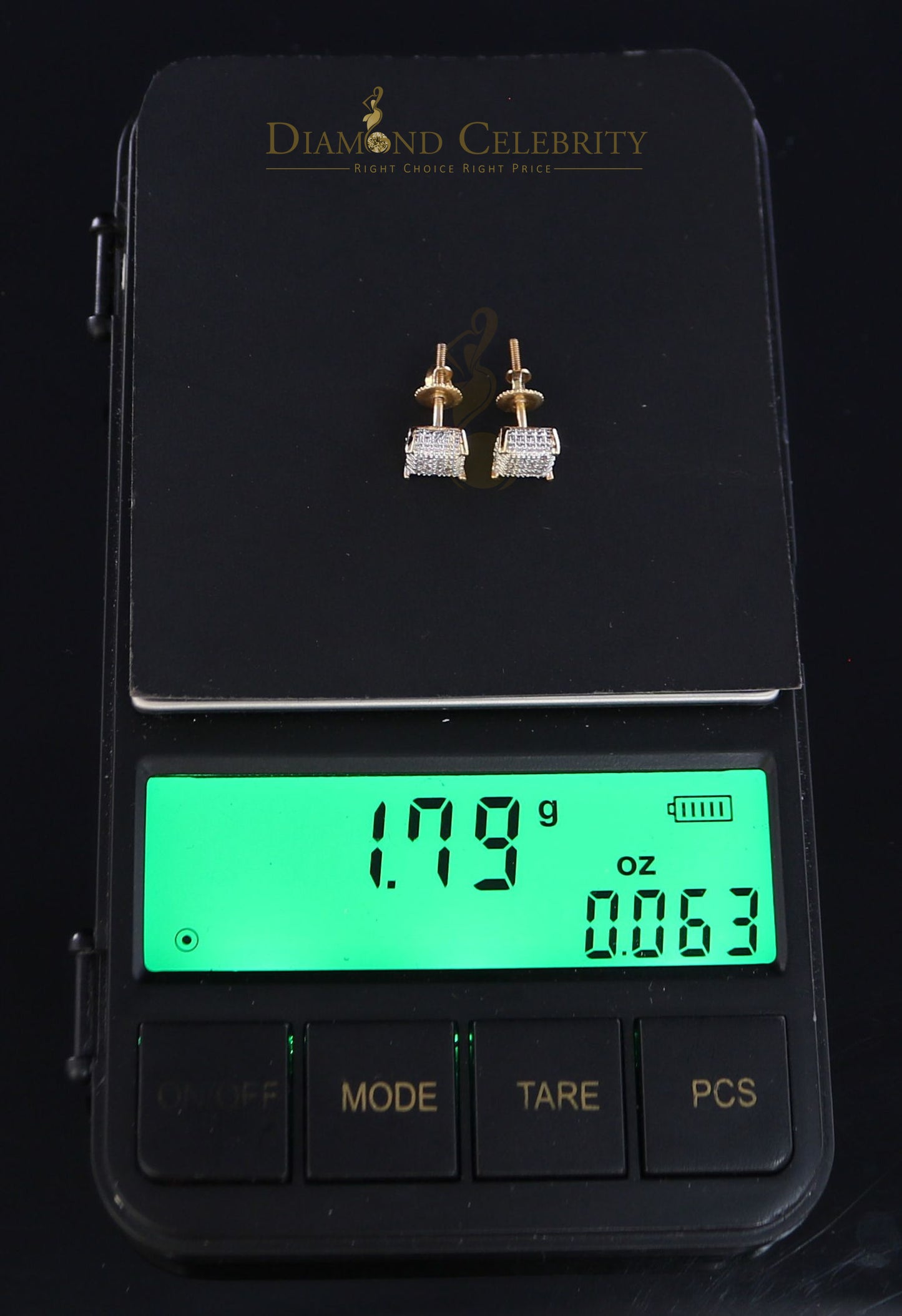 DiamondCelebritees Men's/Women's 10K Real Yellow Gold with 0.10CT Real Diamonds stud Earrings