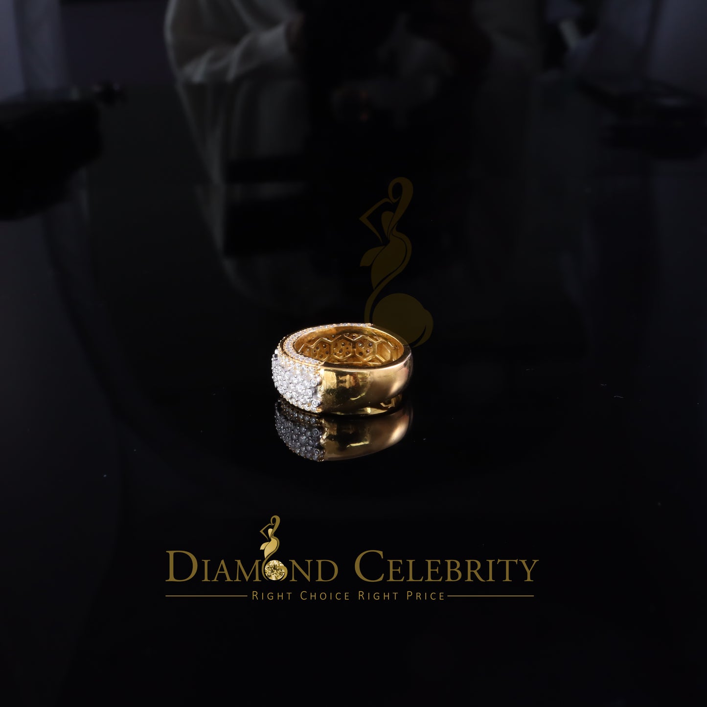 DiamondCelebritees 2.50ct Silver VVS'D Yellow Round Shape 925 moissanite Band Ring size 8 For Men's