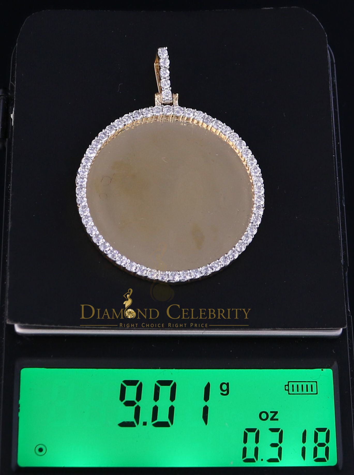 DiamondCelebritees 1.50" Picture Round Yellow Pendant Round Sterling Silver 3.42ct Cubic Zirconia