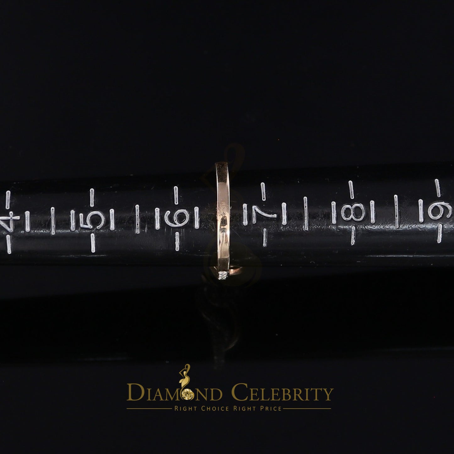 DiamondCelebritees Real 10kt Yellow Gold with 0.40 CT Real Diamond CLUSTER Womens Ring size 6.5