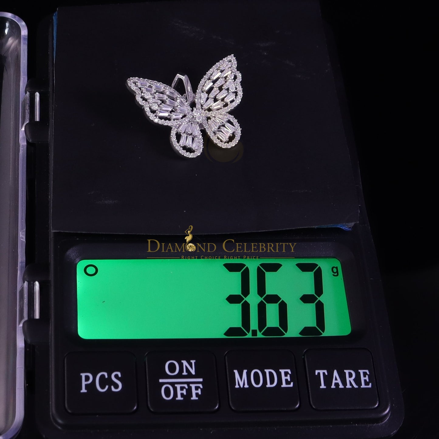 Diamondcelebritees Men's/Womens 925 Silver White 1.75ct VVS 'D' Moissanite Butterfly Pendant