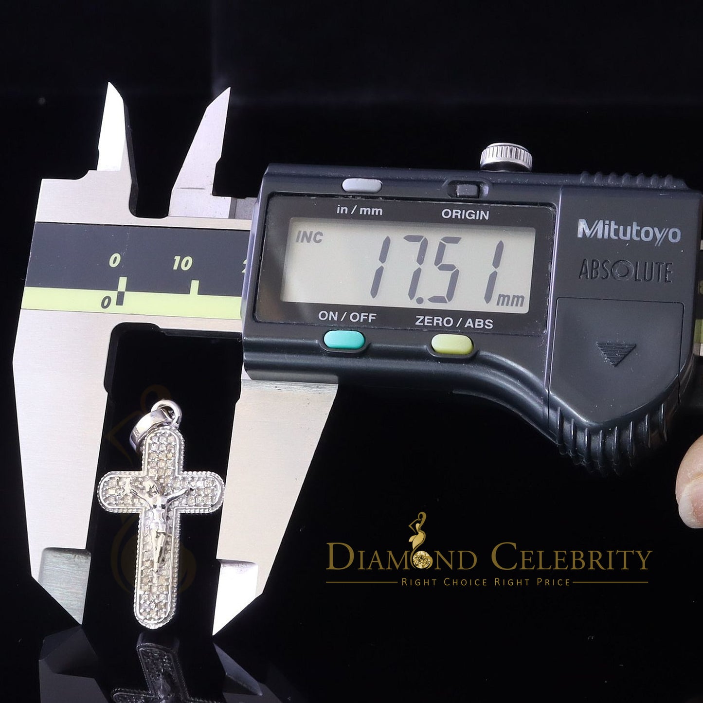 DiamondCelebritees Real 0.33ct Diamond Sterling Silver White Cross Pendant