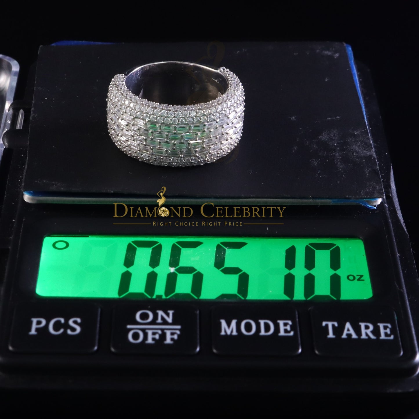DiamondCelebritees Men's/Womens Silver White 6.00ct VVS 'D' Moissanite Baguette Stone Band Size 10