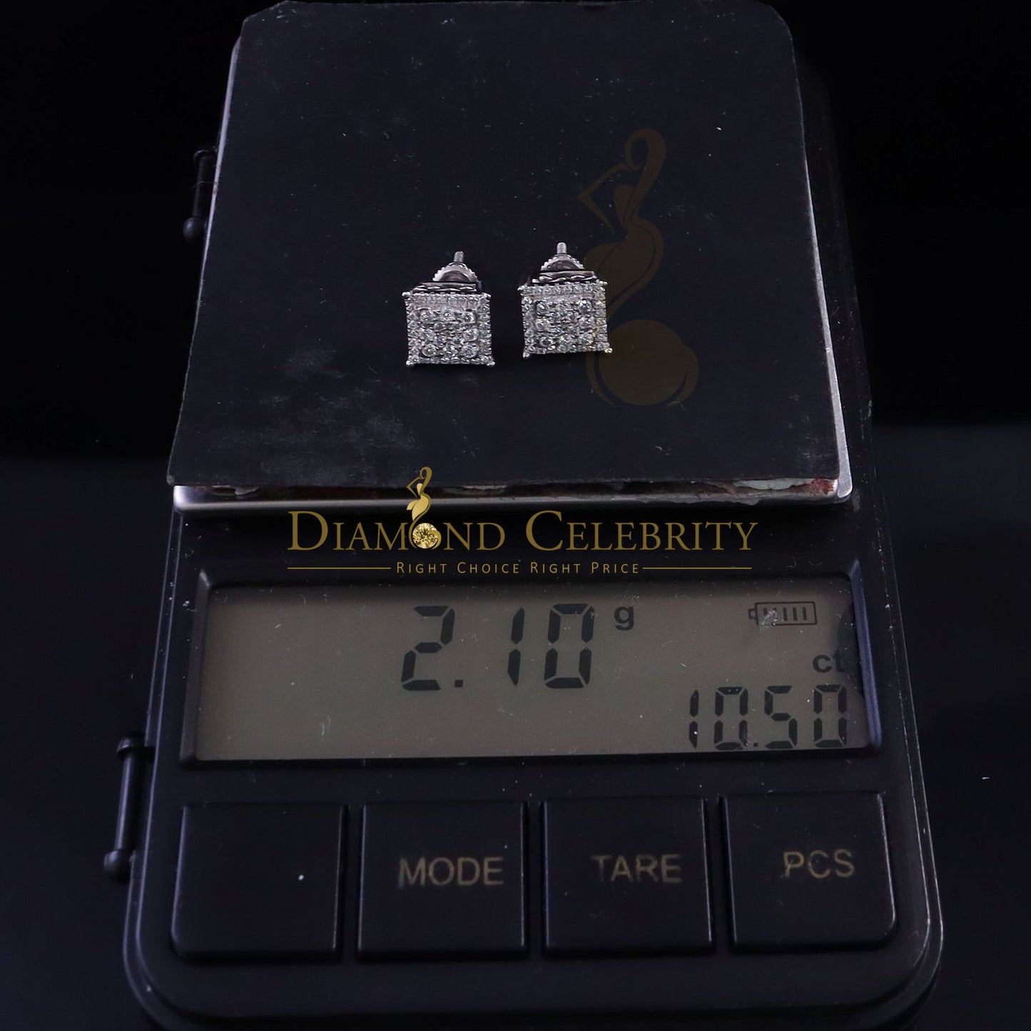 Diamondcelebritees Men's/Womens 925 Silver White 0.55ct VVS 'D' Moissanite Square Stud Earrings