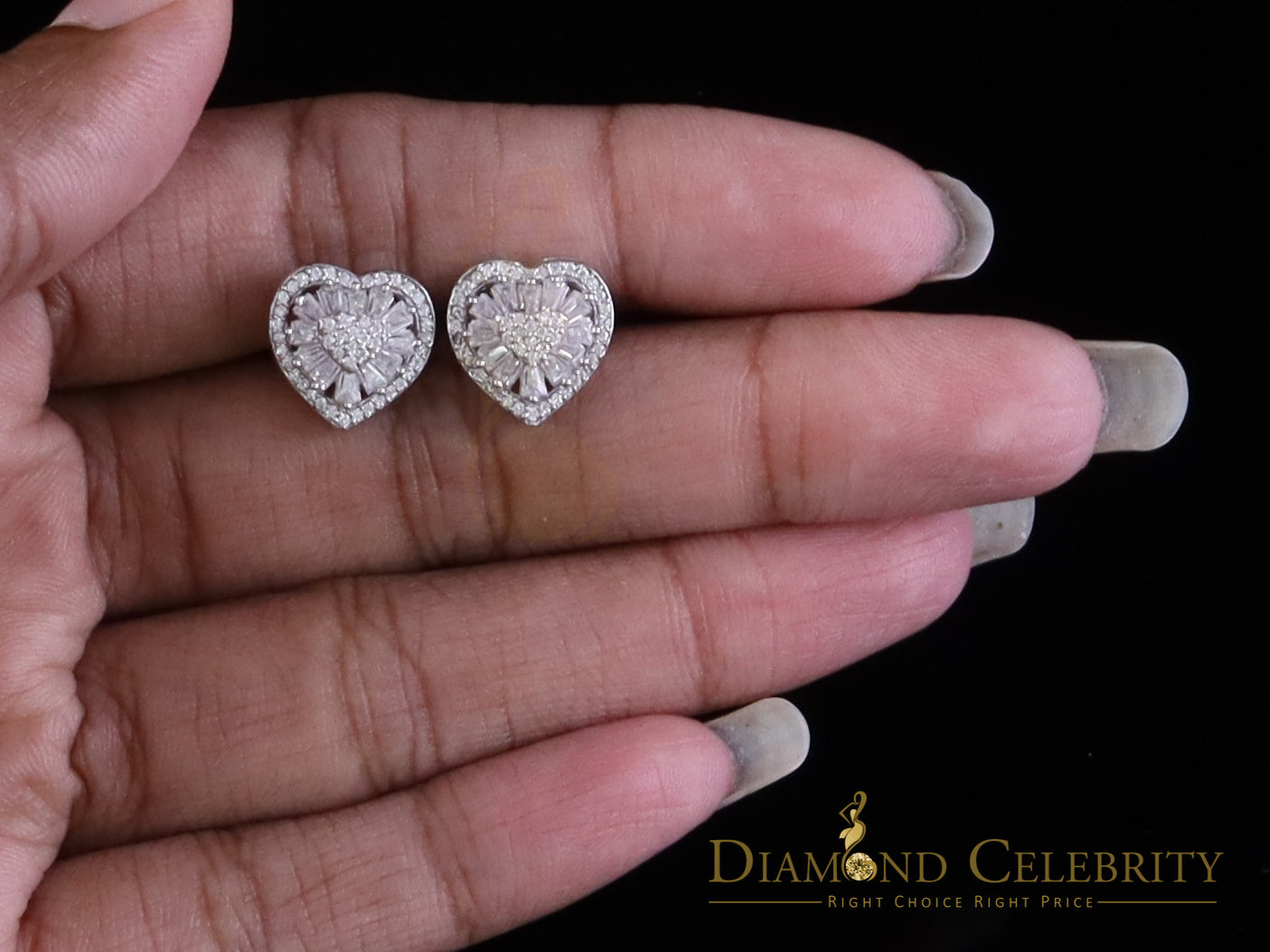 Diamondcelebritees White Heart 925 Silver 1.00ct VVS 'D' Moissanite Stud Earring Men's/Womens