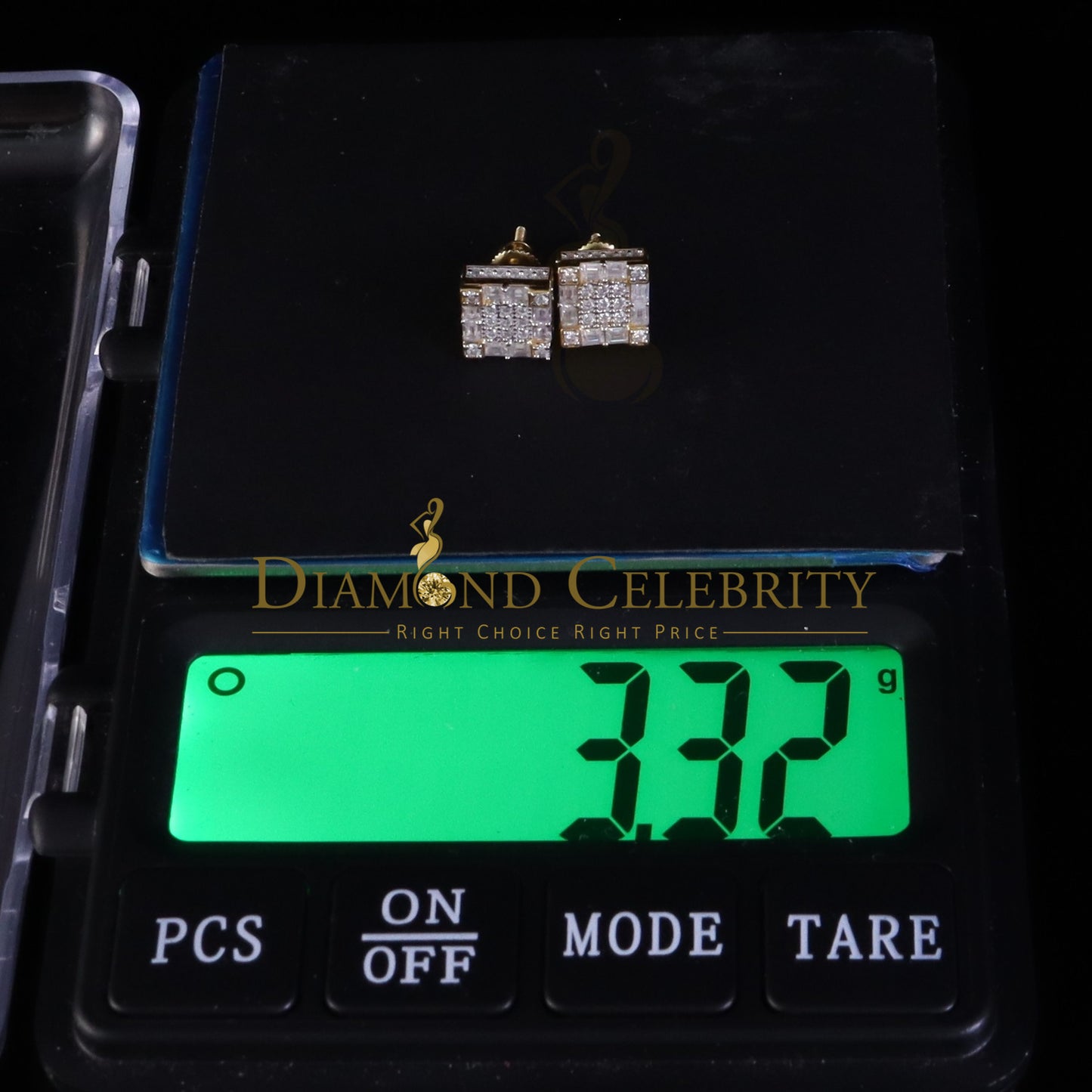 DiamondCelebritees Men's/Womens 925 Yellow Silver 1.00ct VVS 'D' Moissanite Square Stud Earring