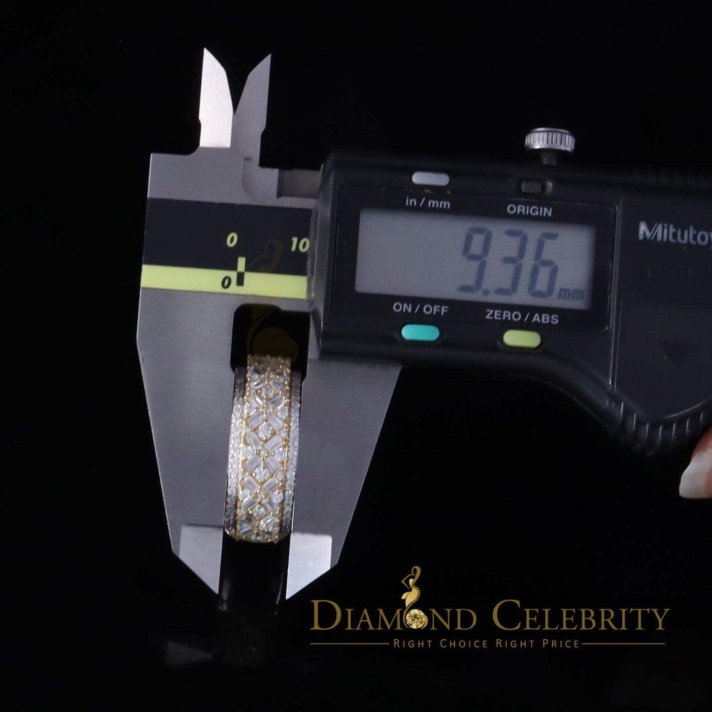 DiamondCelebritees White Size 8 Men/ Women925 Silver 2.50ct VVS 'D' Moissanite Baguette Band Ring