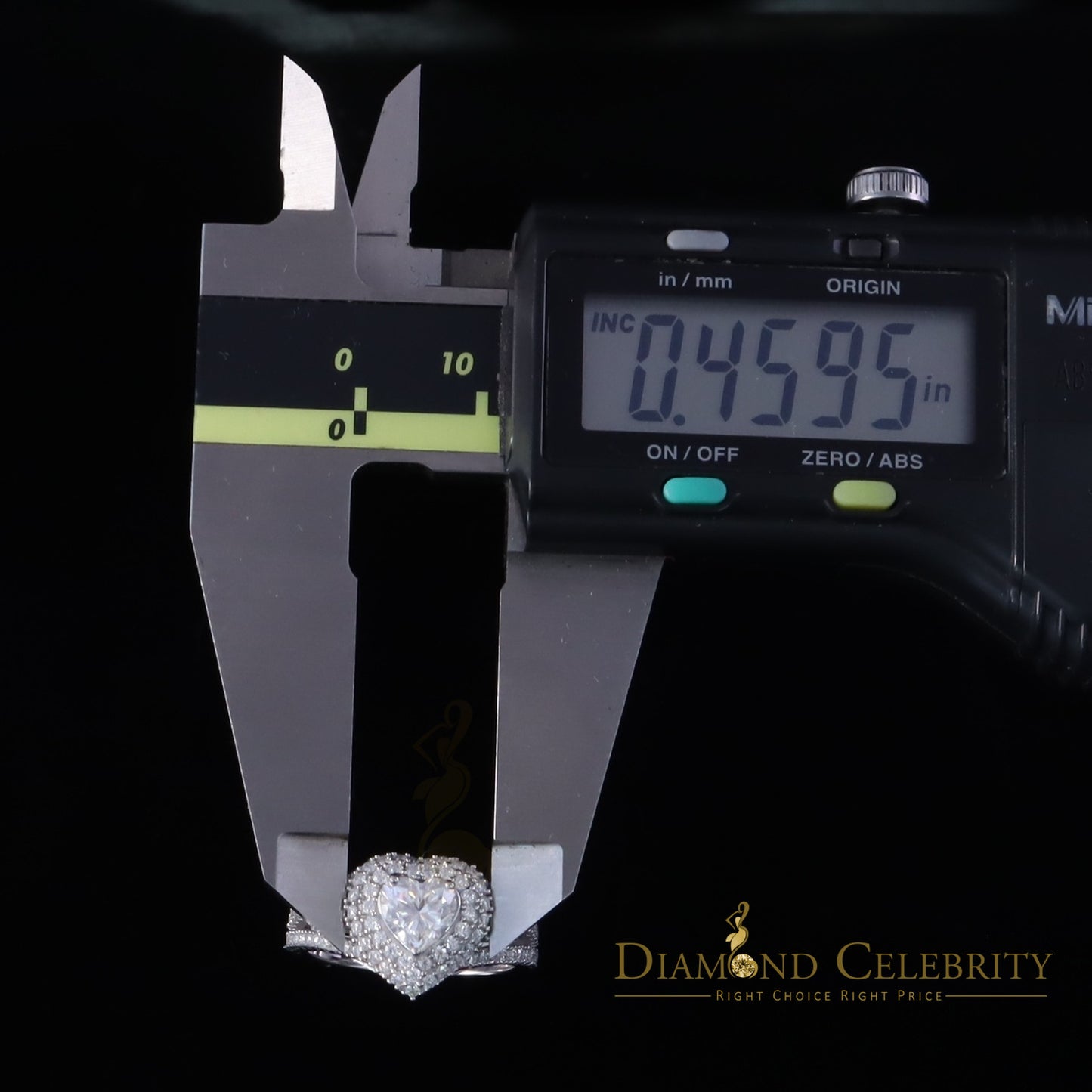 DiamondCelebritees White Silver 1.50ct VVS 'D' Round Moissanite Heart Ring Size 7 for Women's