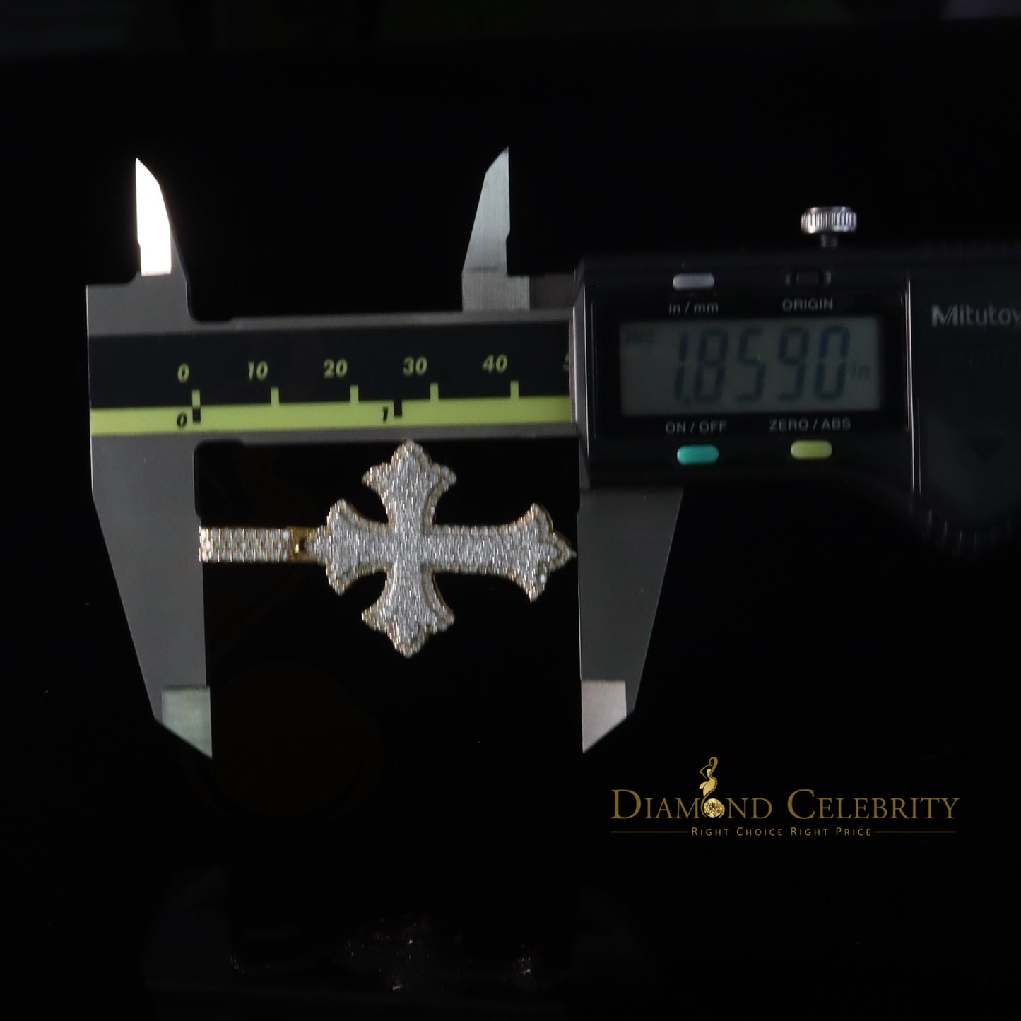 Diamondcelebritees Cross Patonce Pendant for Mens/Womens 925 Yellow Silver 2.00ct VVS D Moissanite