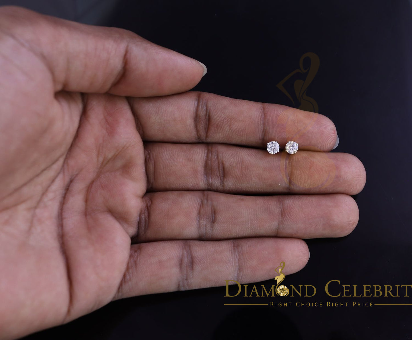 DiamondCelebritees Men's/Women's 925 silver Yellow 0.66ct VVS 'D' Moissanite Stud Stud Earrings