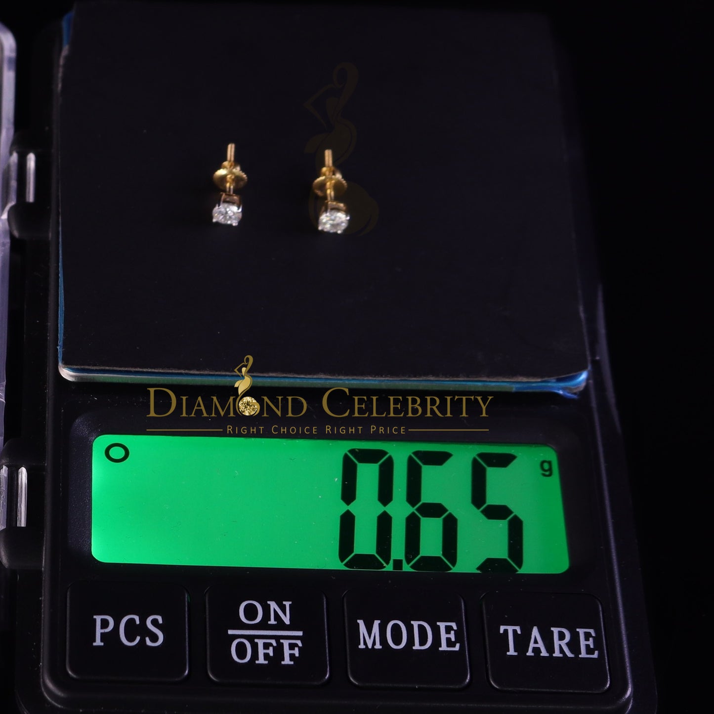 DiamondCelebritees Round 0.50ct VVS 'D' Moissanite Men's/Womens 925 Silver Yellow Stud Earrings