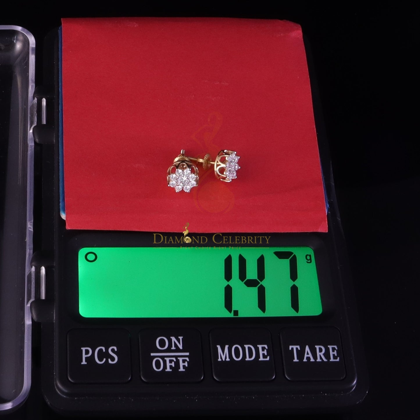 DiamondCelebritees Men's/Womens 925 Silver Yellow 0.75ct VVS 'D' Moissanite Round Stud Earrings