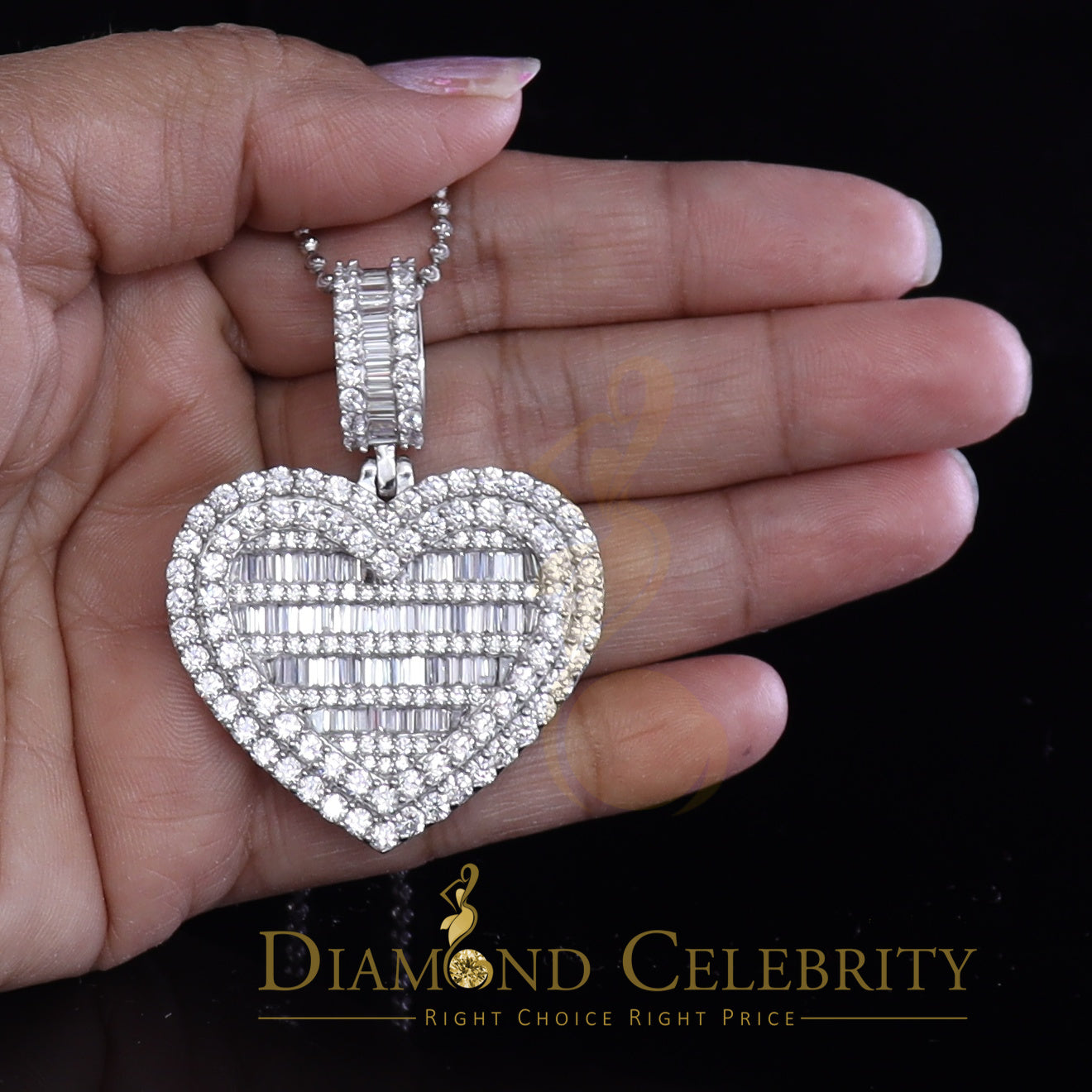 DiamondCelebritees Sterling Silver Beautiful 15.74ct Cubic Zirconia Pendant White Heart Shape