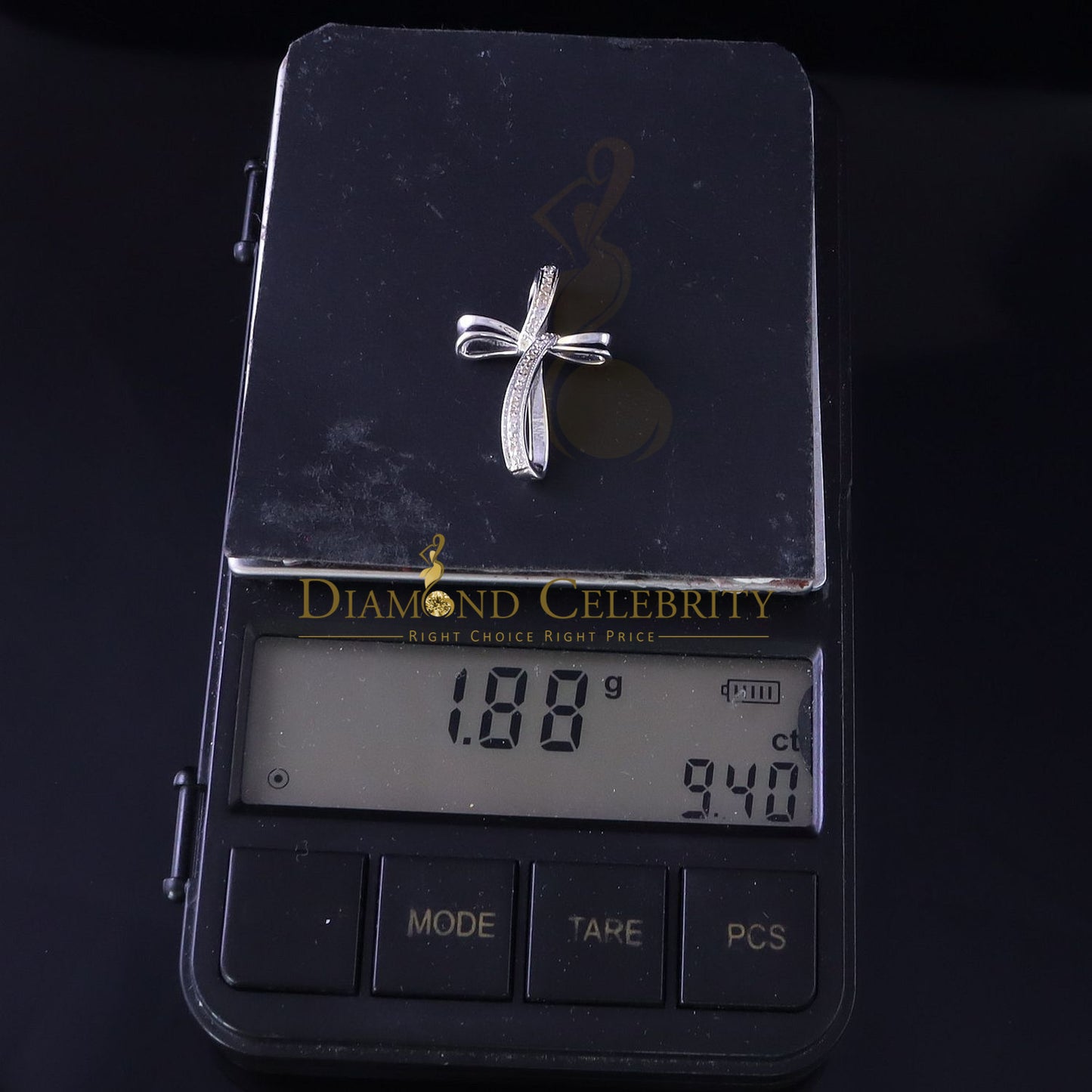 DiamondCelebritees Real 0.07ct Diamond Sterling Silver White Cross Pendant