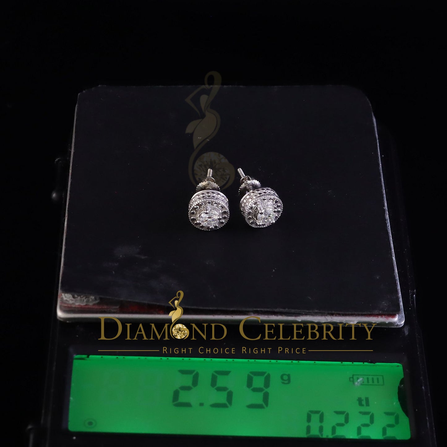 Diamondcelebritees 0.50ct VVS 'D' Moissanite Round Men's/Womens 925 Silver White Stud Earrings