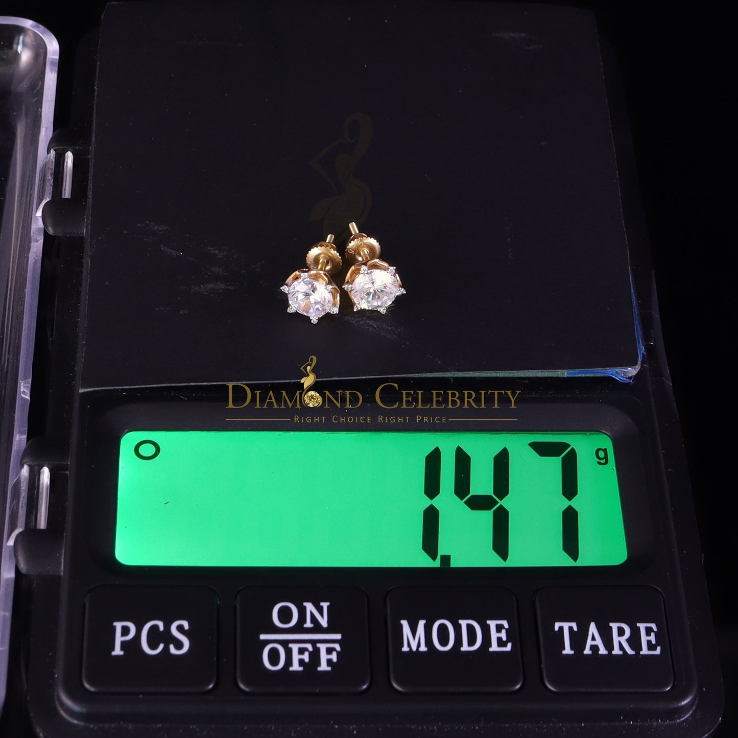 DiamondCelebritees Men's/Womens 925 Silver Yellow 1.50ct VVS 'D' Moissanite Stone Round Earrings