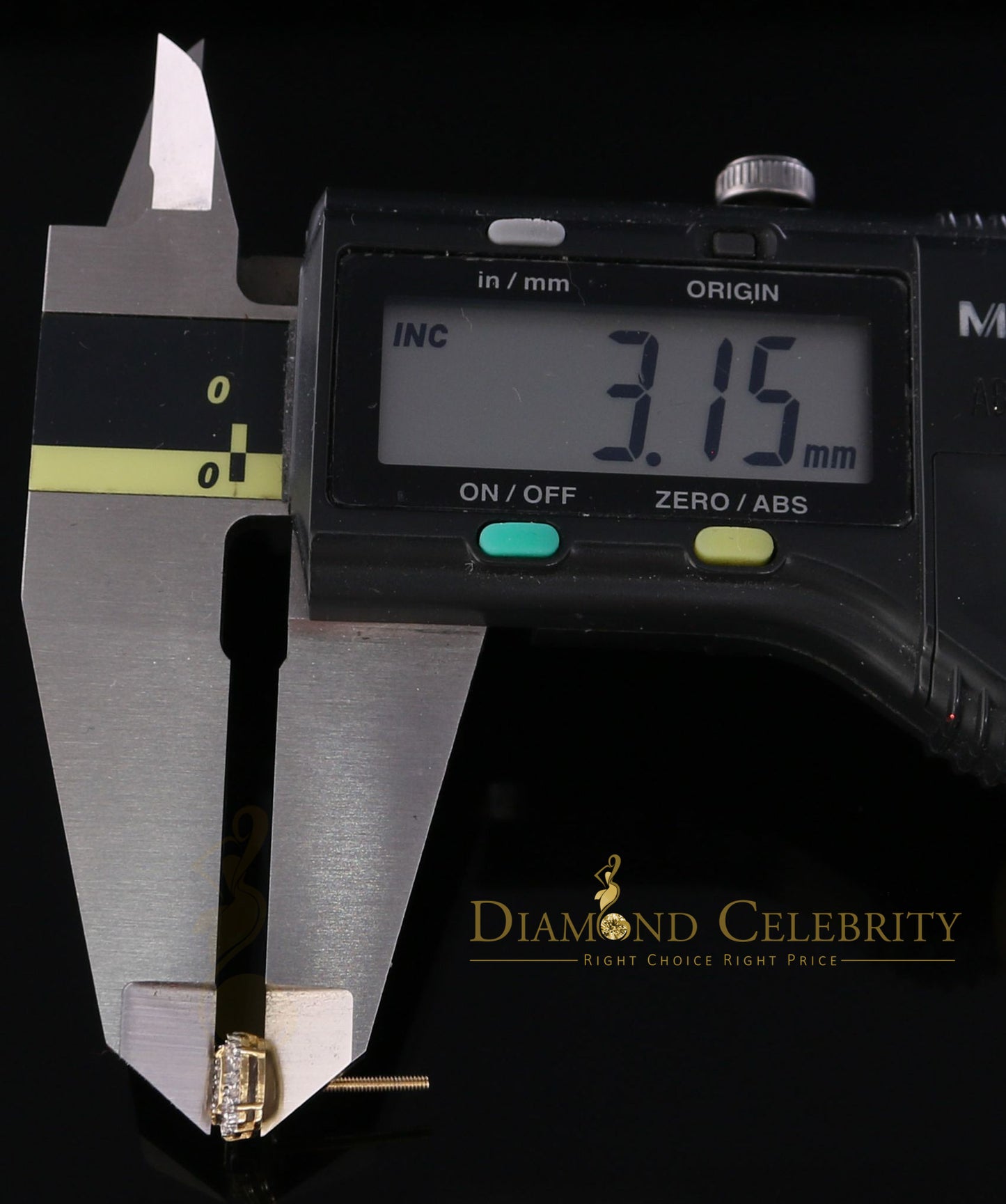 DiamondCelebritees10k Yellow Real Gold Square Stud Earrings with 0.15CT Real Diamonds