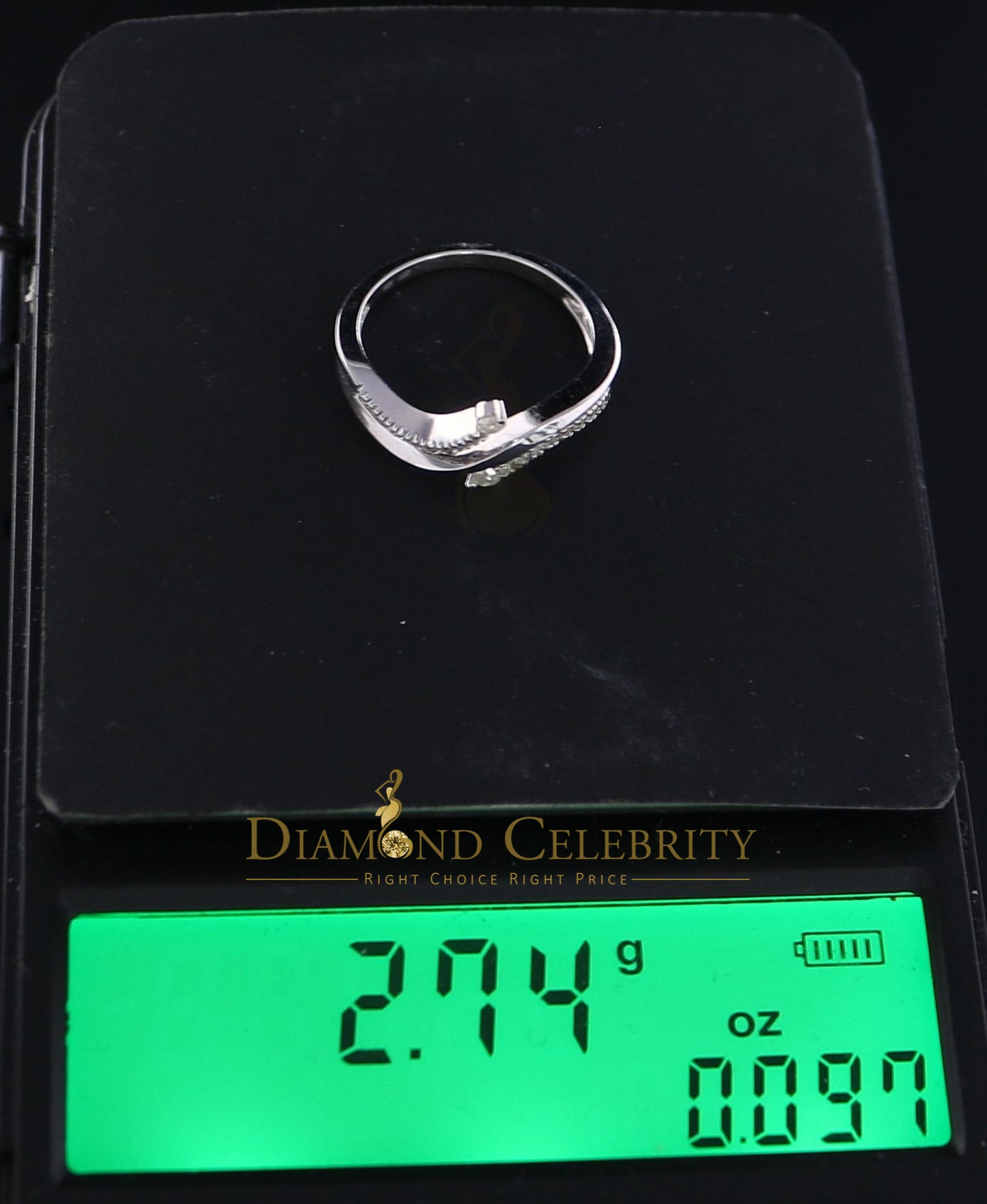 DiamondCelebritees Real 10kt White Gold with 0.12CT Genuine Diamond Flower Womens Ring size 6.5