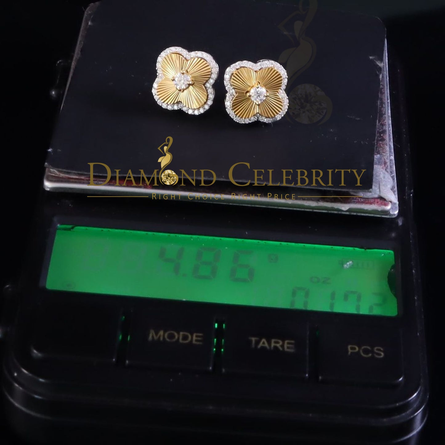 DiamondCelebritees 925 Yellow Silver 0.80ct VVS 'D' Moissanite Square Stud Earring Men's/Womens