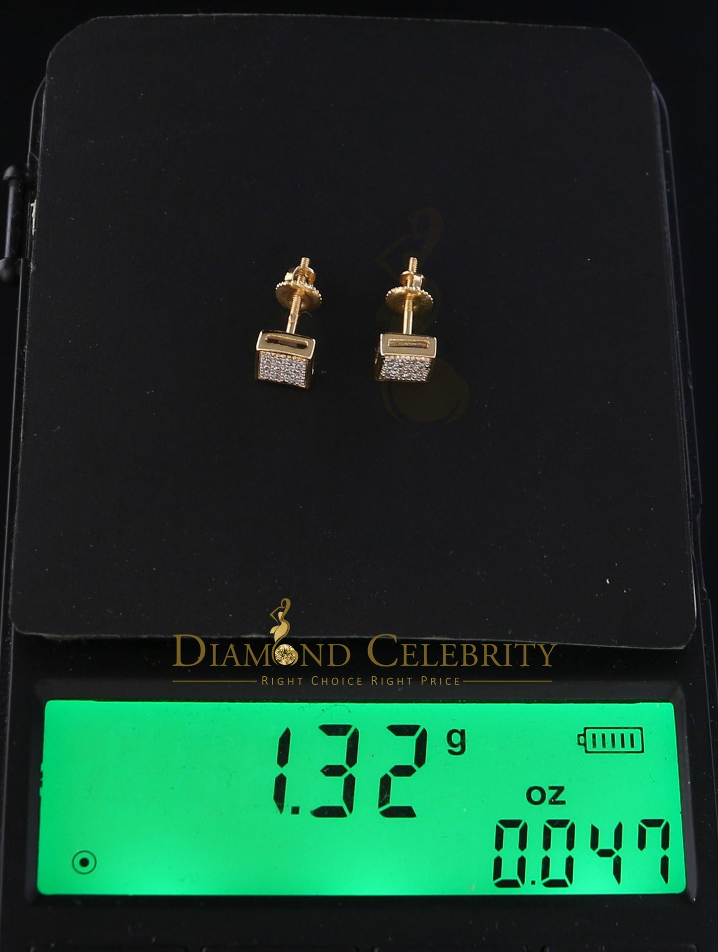 DiamondCelebriteesReal 10K Yellow Gold Square Earrings with 0.10CT Real Diamonds