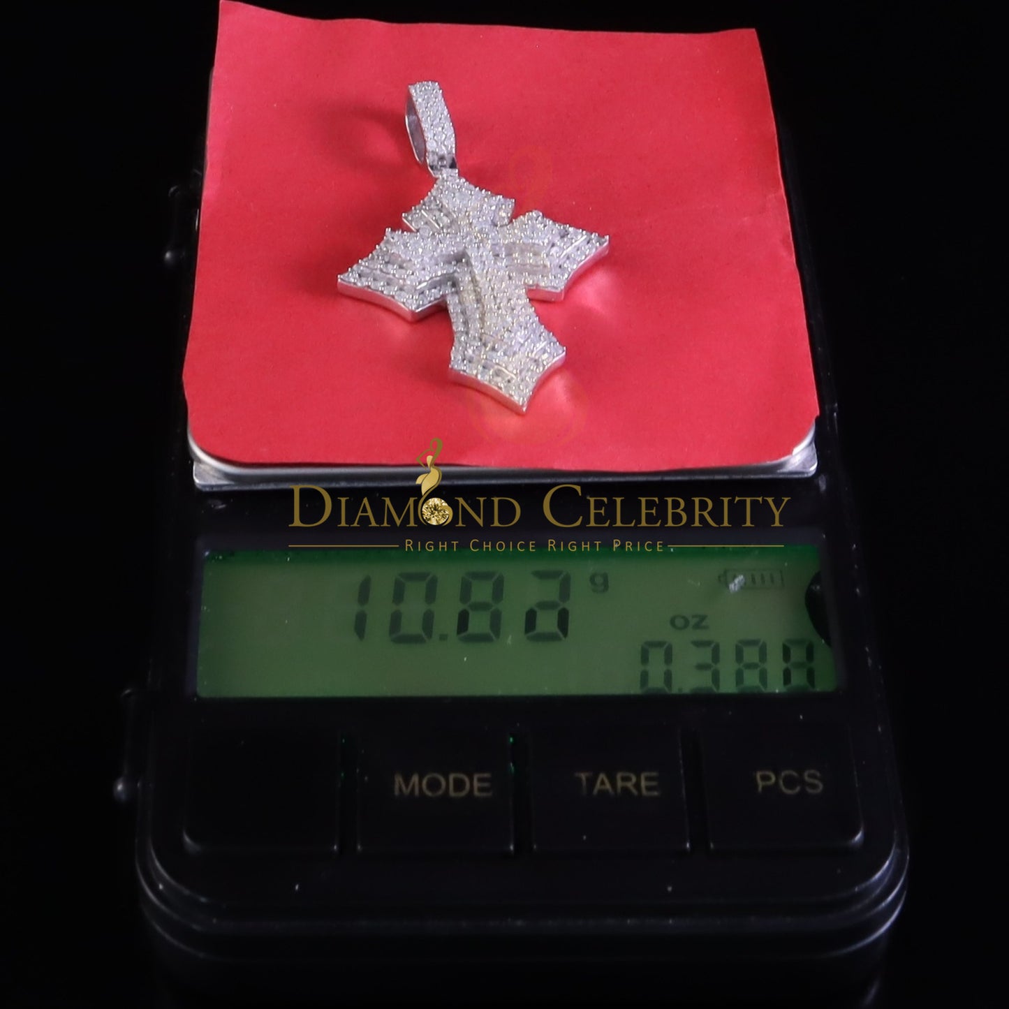 Diamondcelebritees Charm CROSS Pendant 2.50ct VVS D Moissanite White Sterling Silver Men's & Women