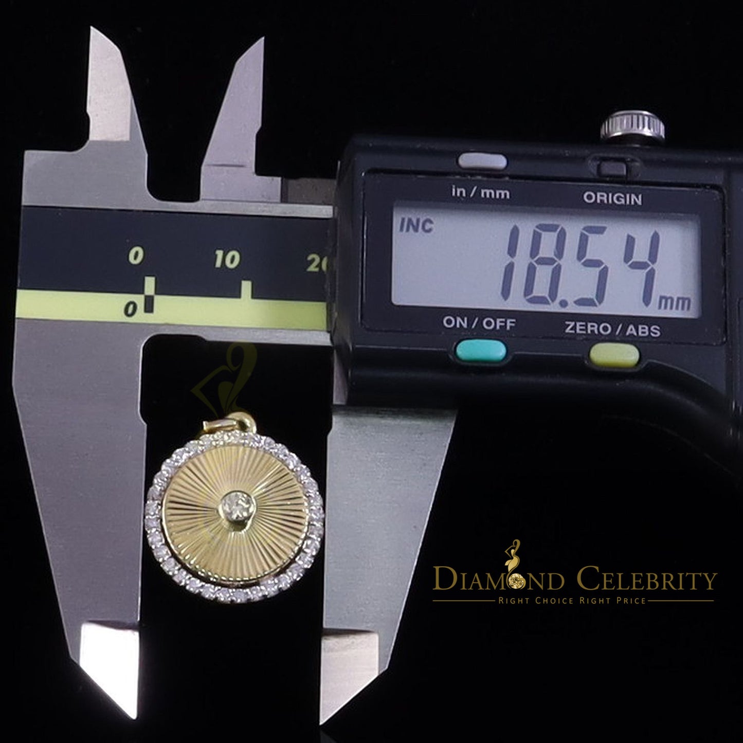 Diamondcelebritees 925 Yellow Silver 1.00ct VVS D Clr Moissanite Round Diamond Cut Pendant / Women