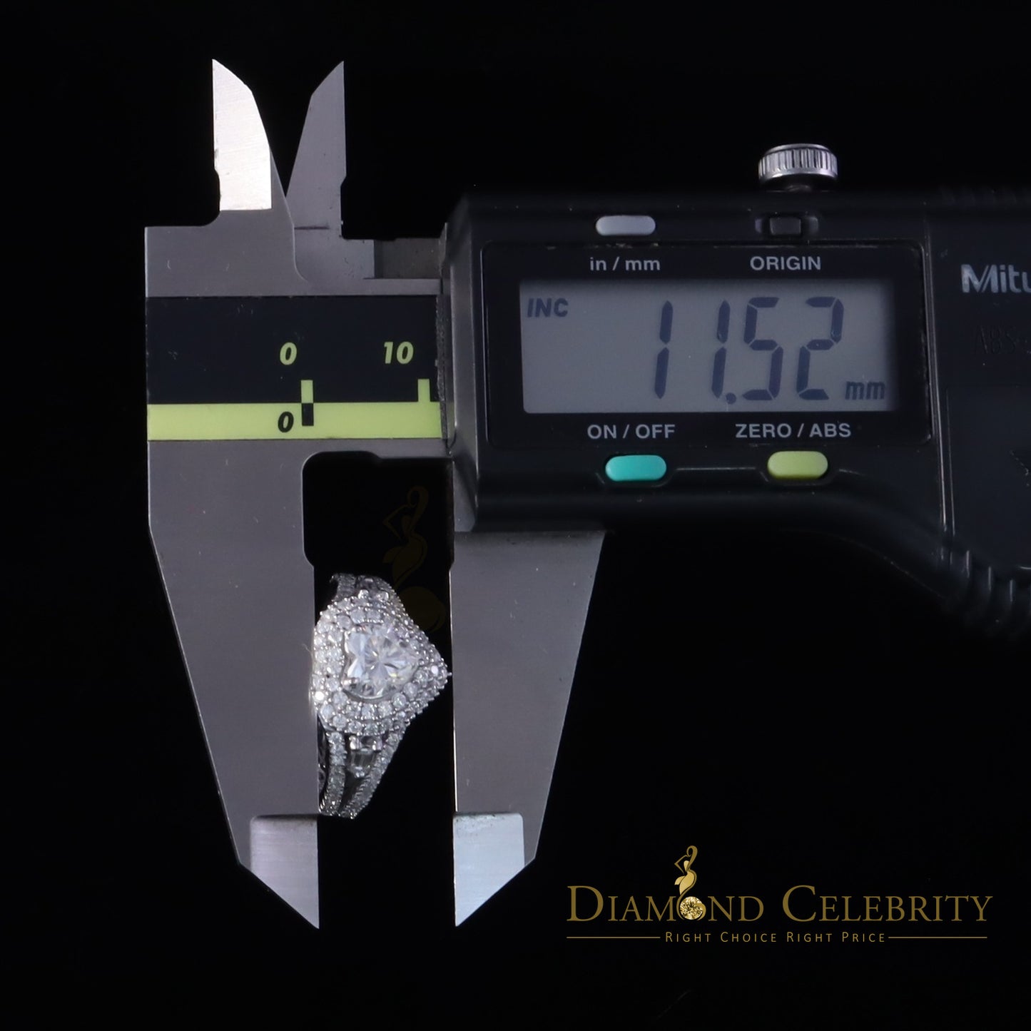 DiamondCelebritees White Silver 1.50ct VVS 'D' Round Moissanite Heart Ring Size 7 for Women's