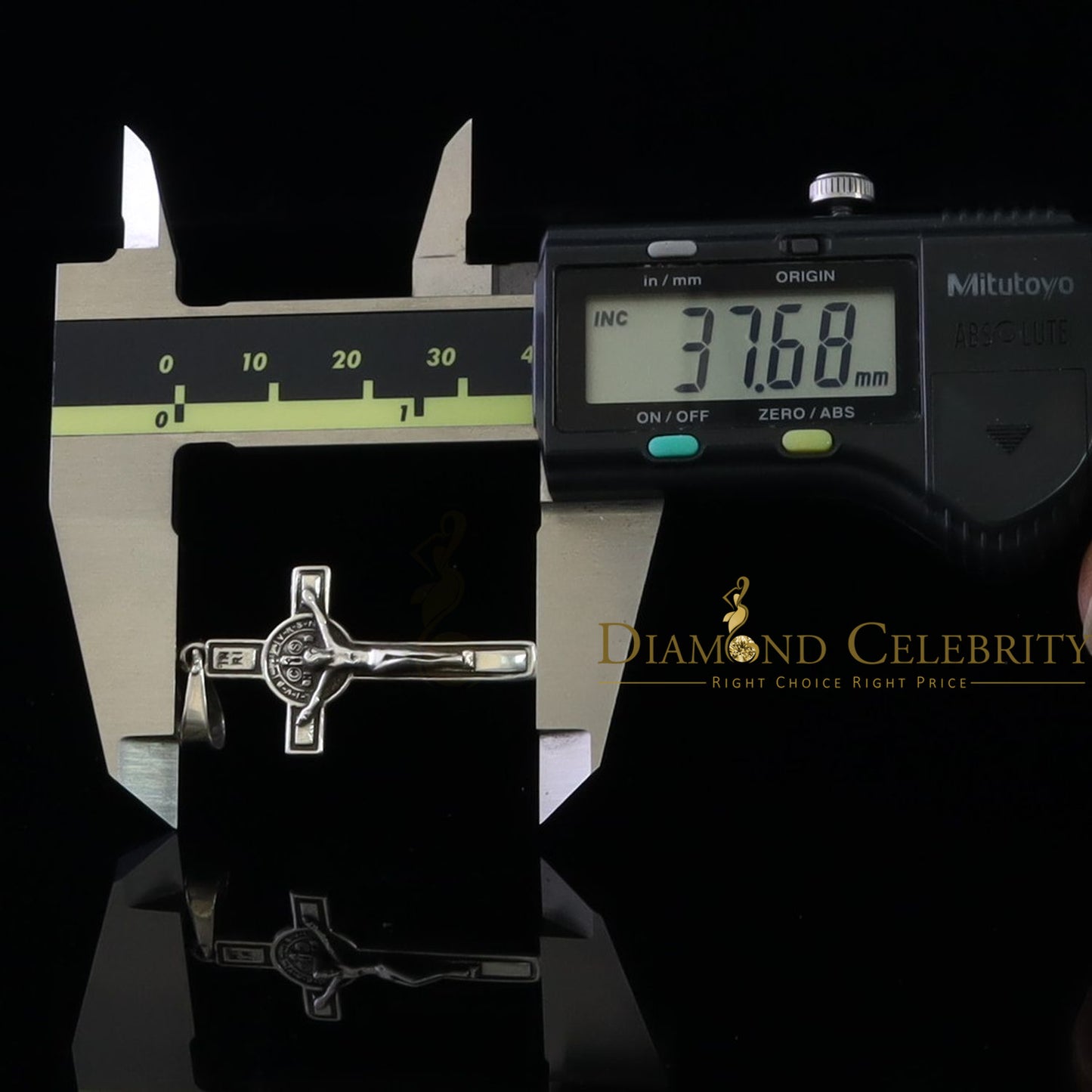 DiamondCelebritees 925 Sterling Silver Men's/Women's Jesus Cross Pendant White Religious