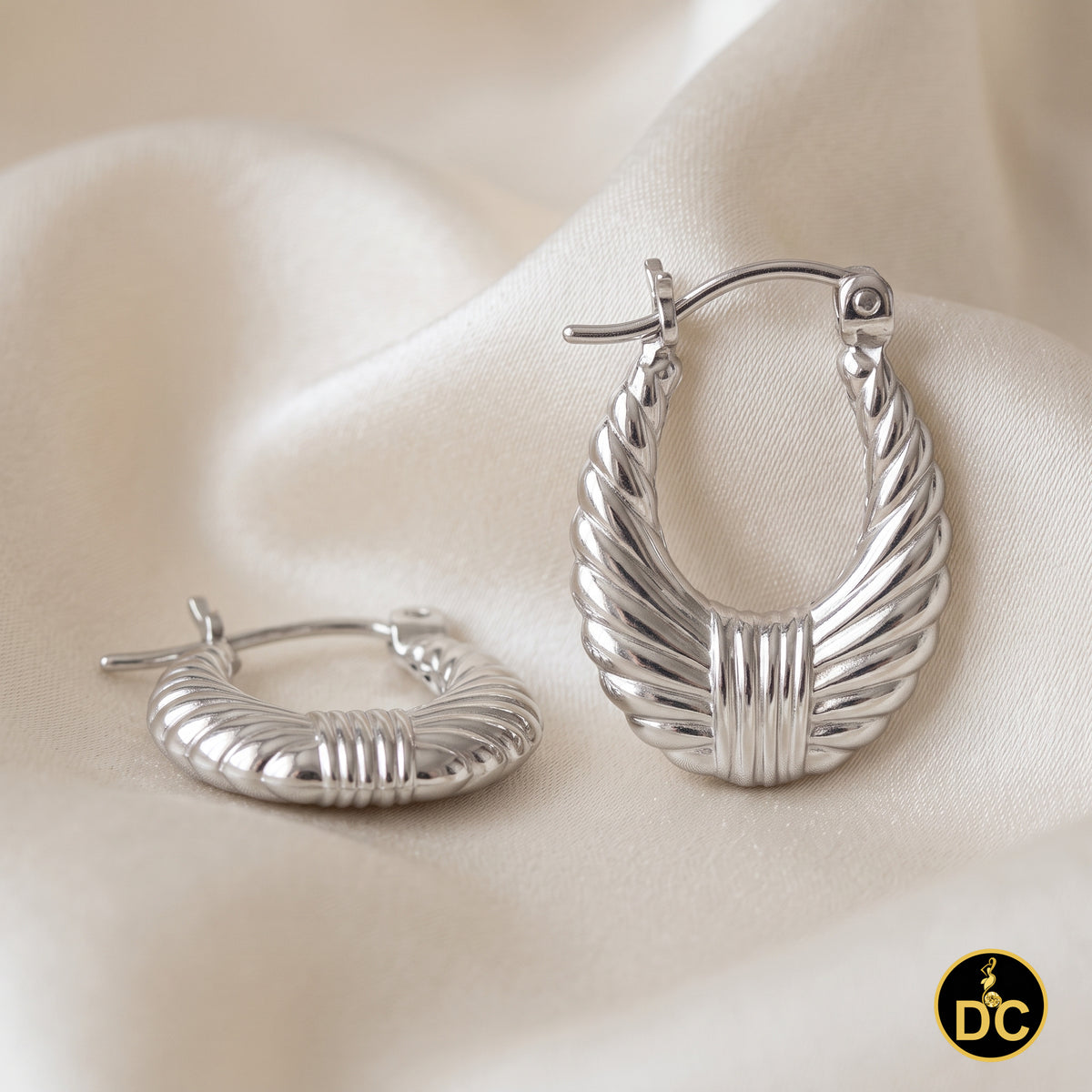 925 Silver Textured Shrimp or croissant Shape Italian Oval 14mm Hoop Earrings