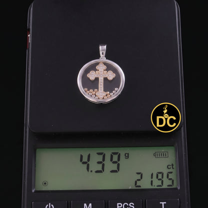 DiamondCelebritees Attractive White 925 Sterling Silver Charming Cross Pendant with Cubic Zirconia