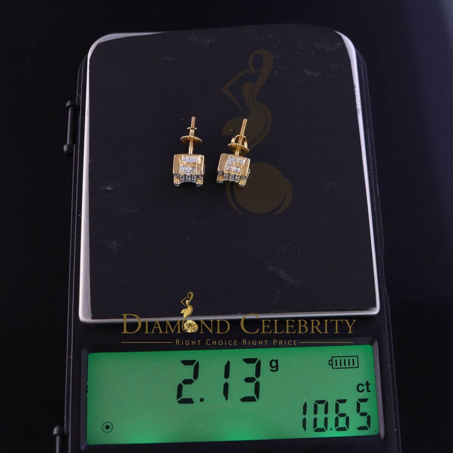 DiamondCelebritees  0.74ct Cubic Zirconia Elegant Yellow 925 Silver Square Men's & Women's Earrings