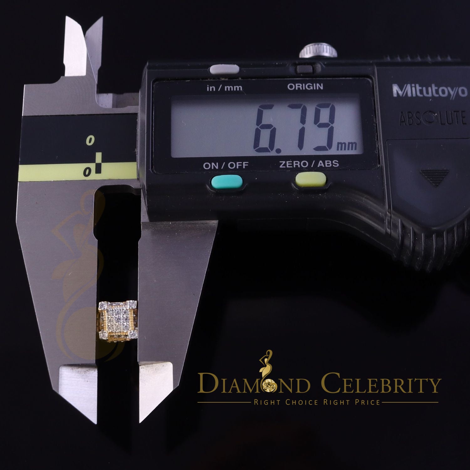 DiamondCelebritees  0.74ct Cubic Zirconia Elegant Yellow 925 Silver Square Men's & Women's Earrings