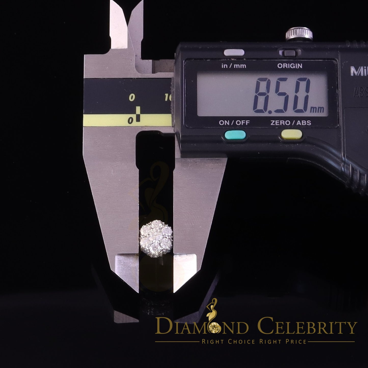 Diamondcelebritees 925 Silver White 1.50ct VVS 'D' Men's & Womens Moissanite Floral Stud Earrings
