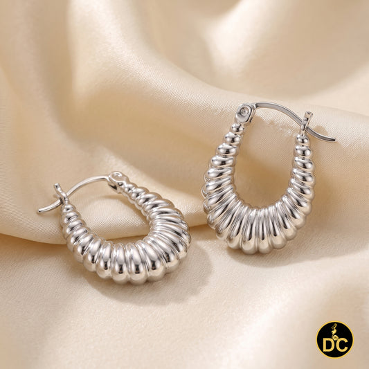 925 Silver 14mm Textured U-hoop or shrimp-style earrings with a ribbed pattern