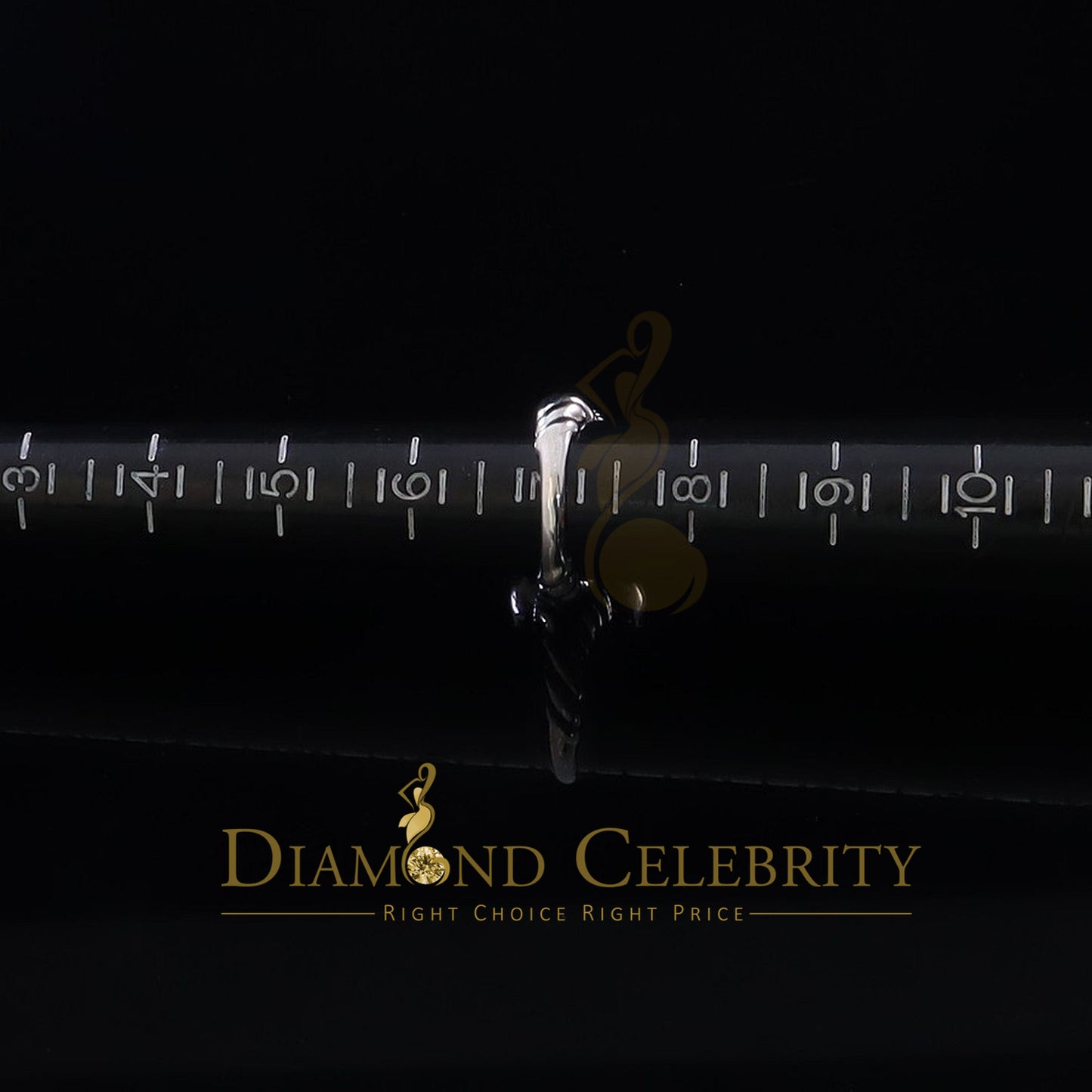 DiamondCelebritees 0.58ct Sterling White Silver Round Shape 925 Cubic Zirconia Womens Ring size 7