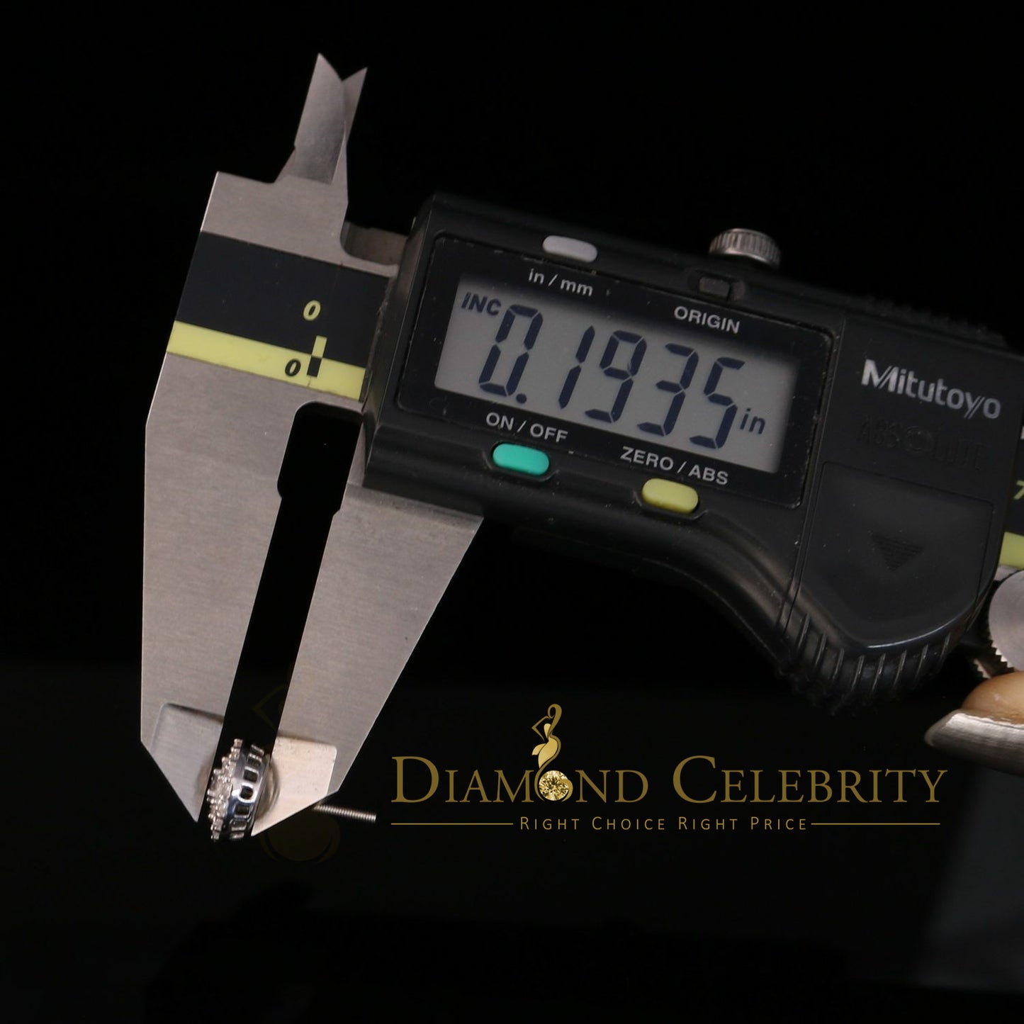 DiamondCelebritees  925 Sterling White Silver 1.86ct Cubic Zirconia Round Women's Stud Earrings