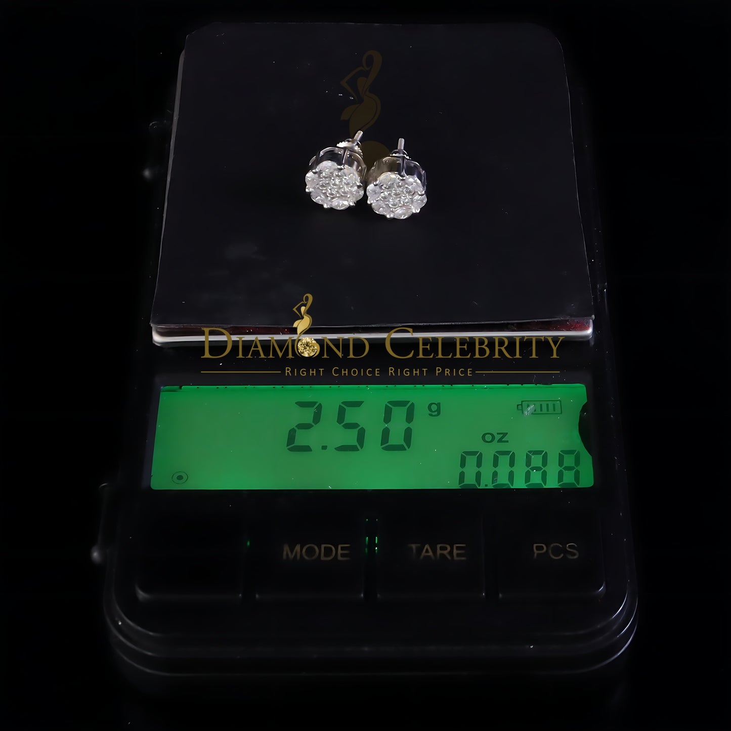 Diamondcelebritees 925 Moissanite White flower 1.00ct Silver Women's Marquise Stud Earrings VVS' D