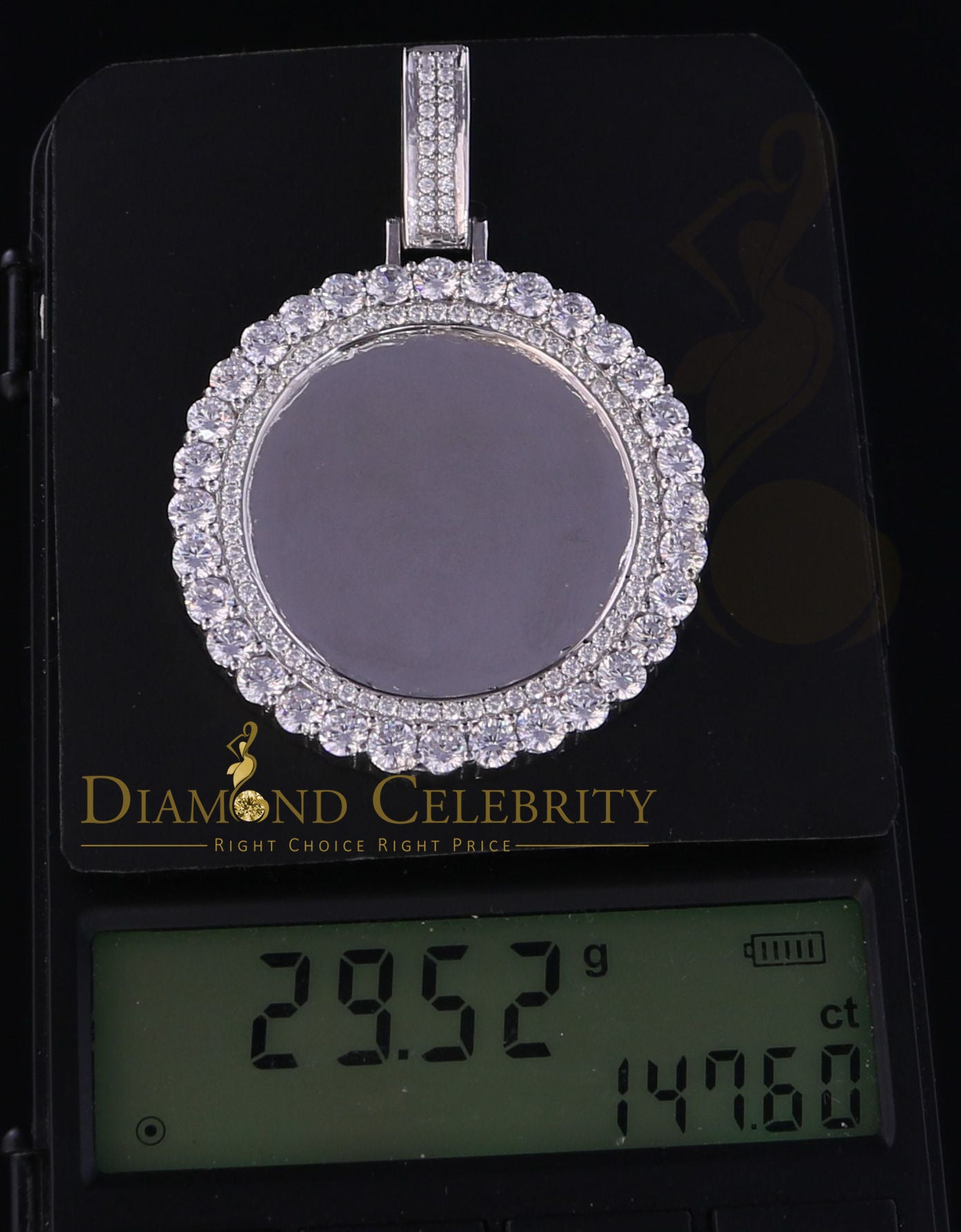 DiamondCelebritees White Charm 925 Sterling Silver Round Shape Pendant with15.09ct Cubic Zirconia