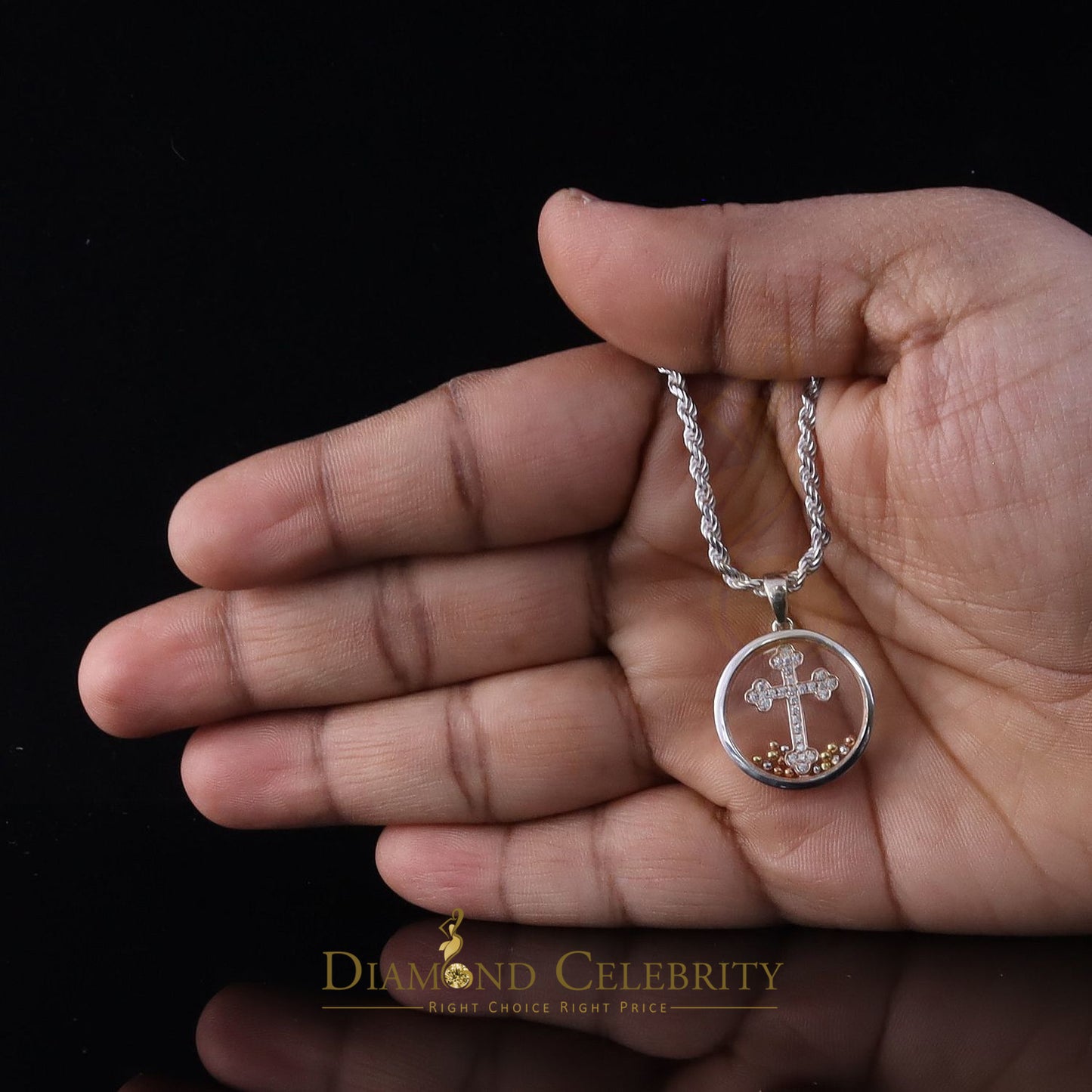DiamondCelebritees Attractive White 925 Sterling Silver Charming Cross Pendant with Cubic Zirconia