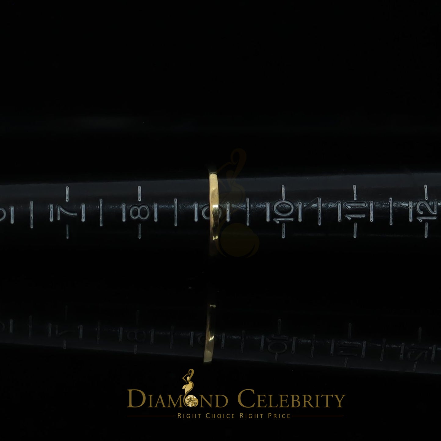 DiamondCelebritees 4.00ct 925 Sterling Yellow Silver Round Cubic Zirconia Women's/Men's Ring Size 9